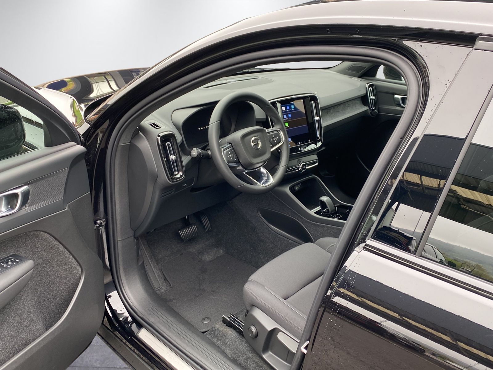 VOLVO C40 P6 Recharge Plus-image-13