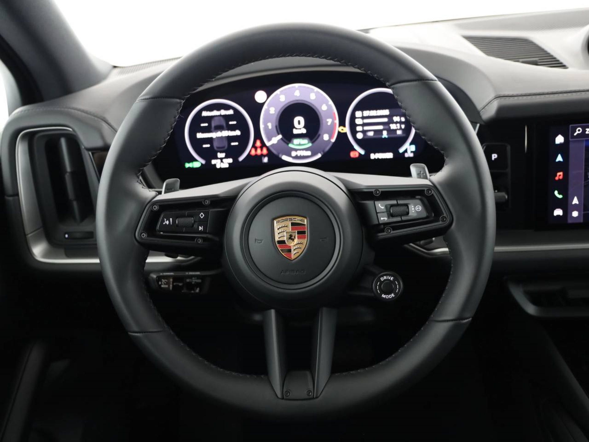 PORSCHE Cayenne E-Hybrid-image-3