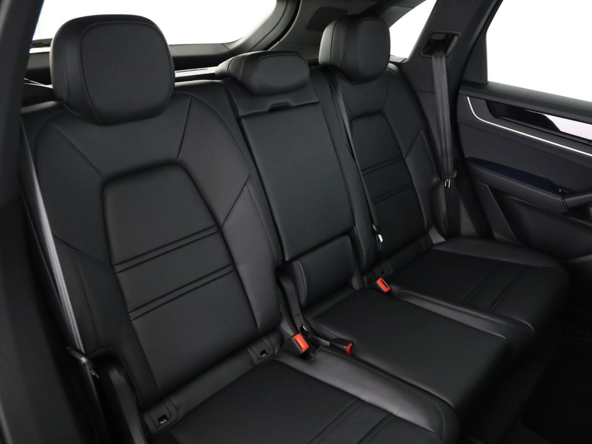 PORSCHE Cayenne E-Hybrid-image-17