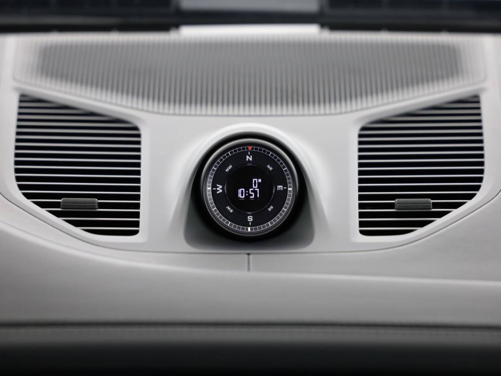 PORSCHE Cayenne E-Hybrid-image-11