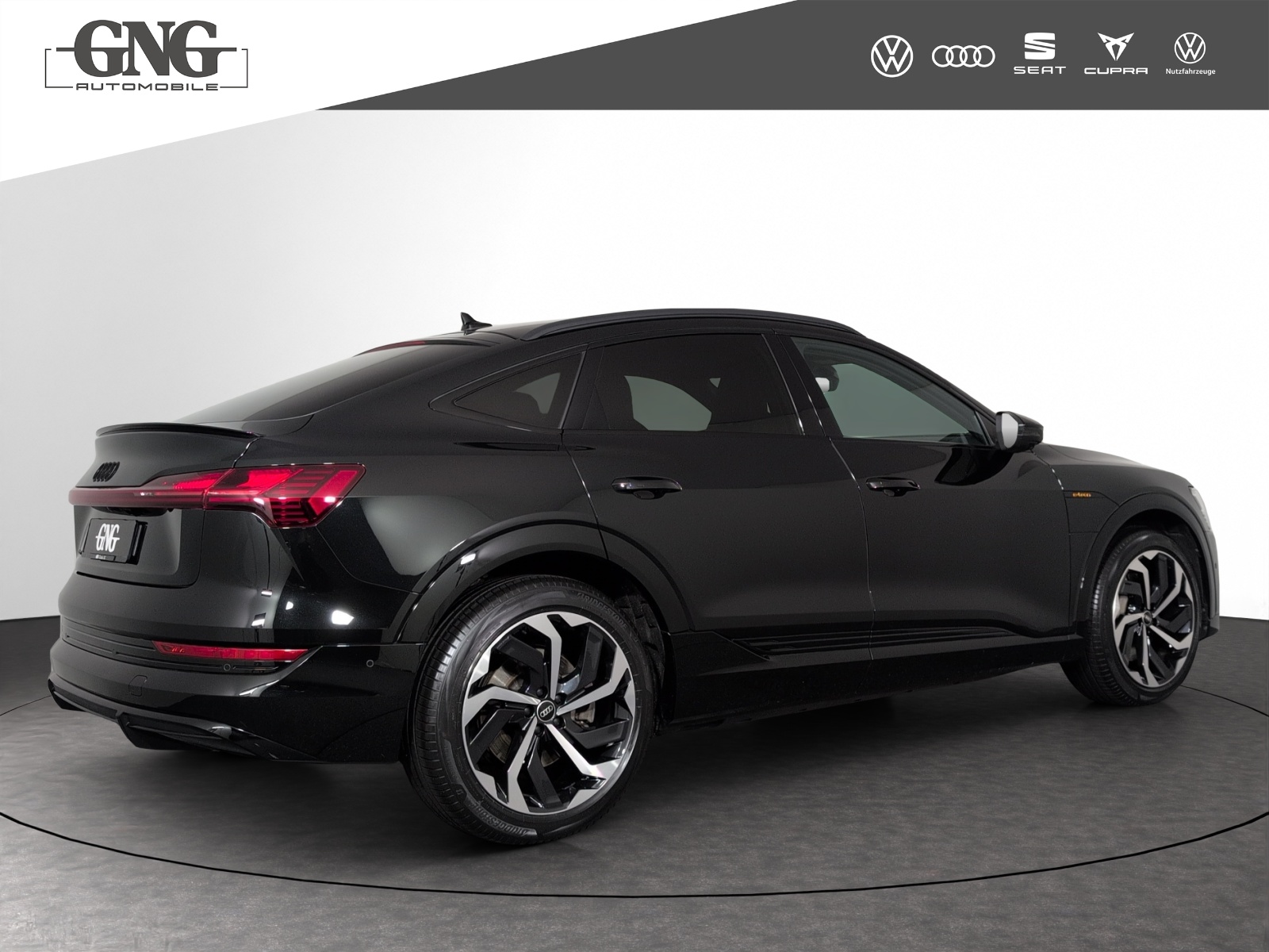 AUDI e-tron 55 Sportback S Line Black Edition quattro-image-2