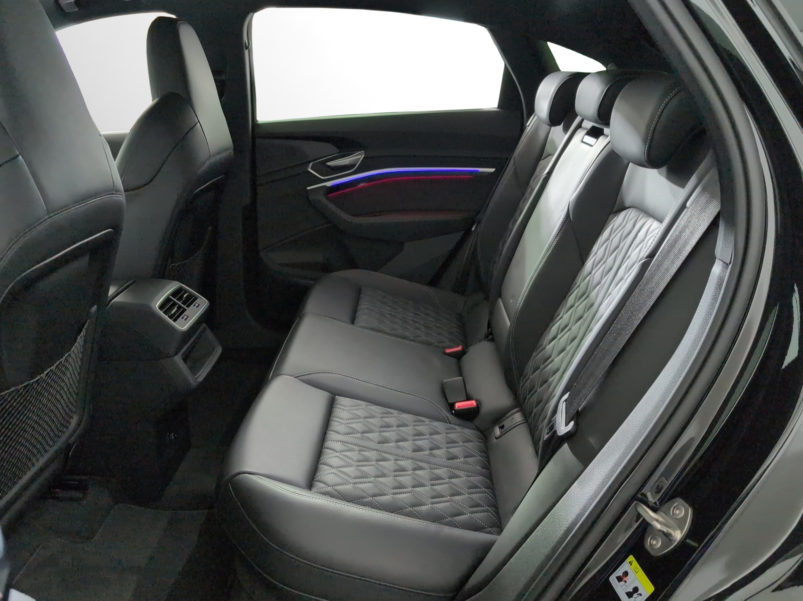 AUDI e-tron 55 Sportback S Line Black Edition quattro-image-12