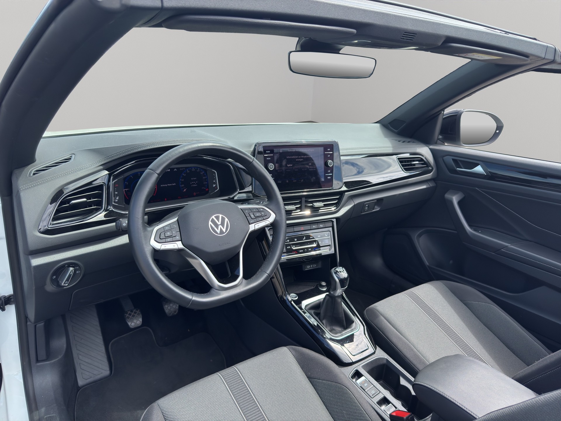 VW T-Roc Cabriolet 1.0 TSI Style-image-9