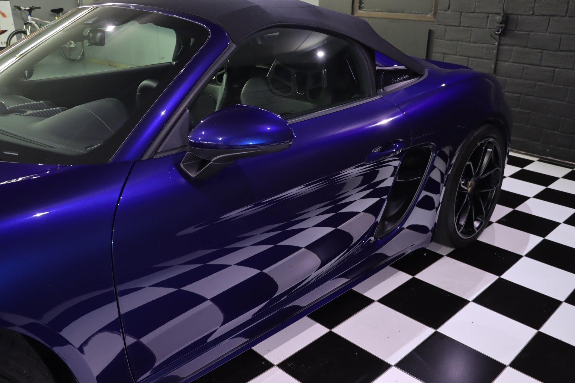 PORSCHE 4.0 Spyder-image-8