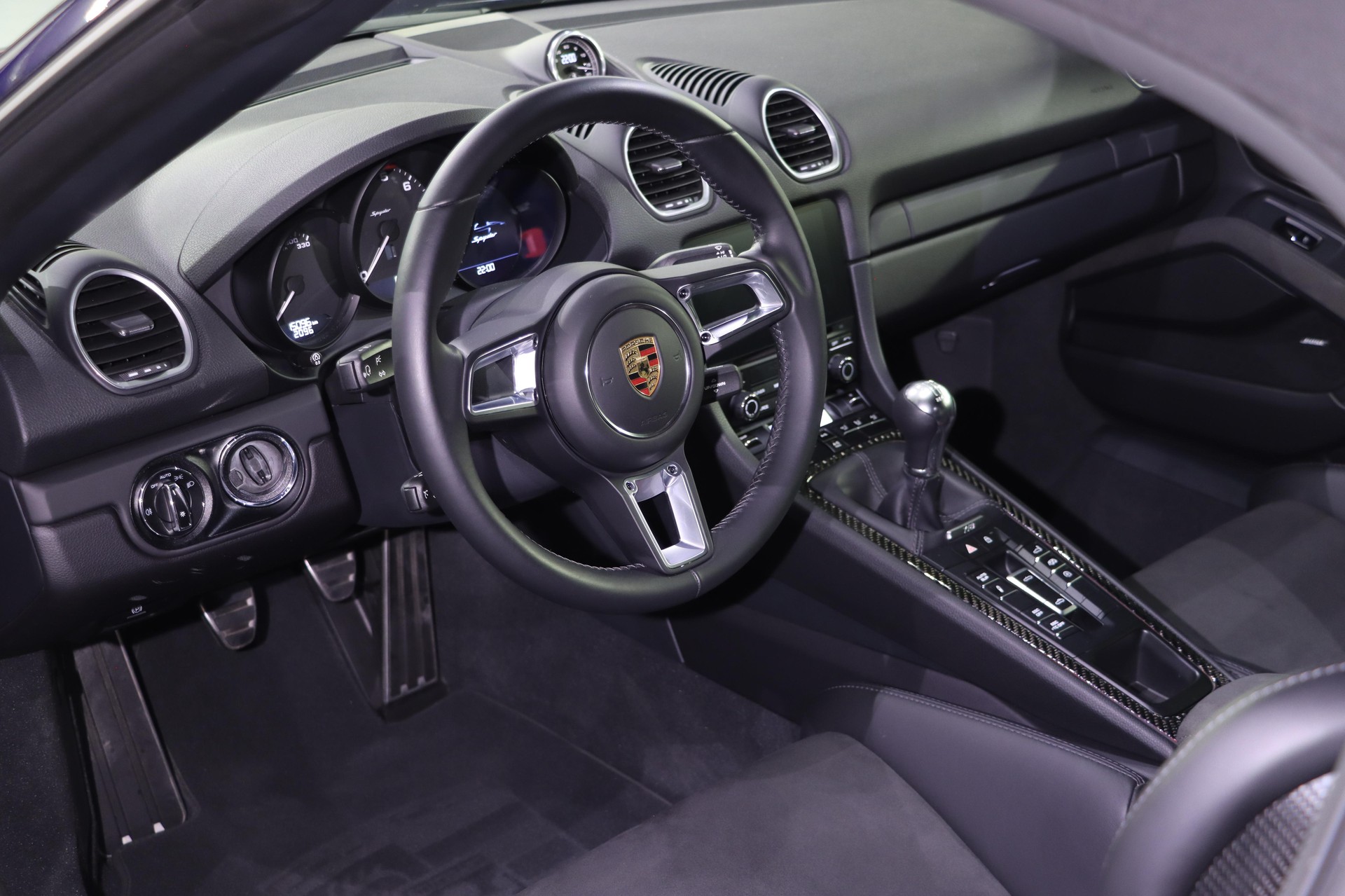 PORSCHE 4.0 Spyder-image-9
