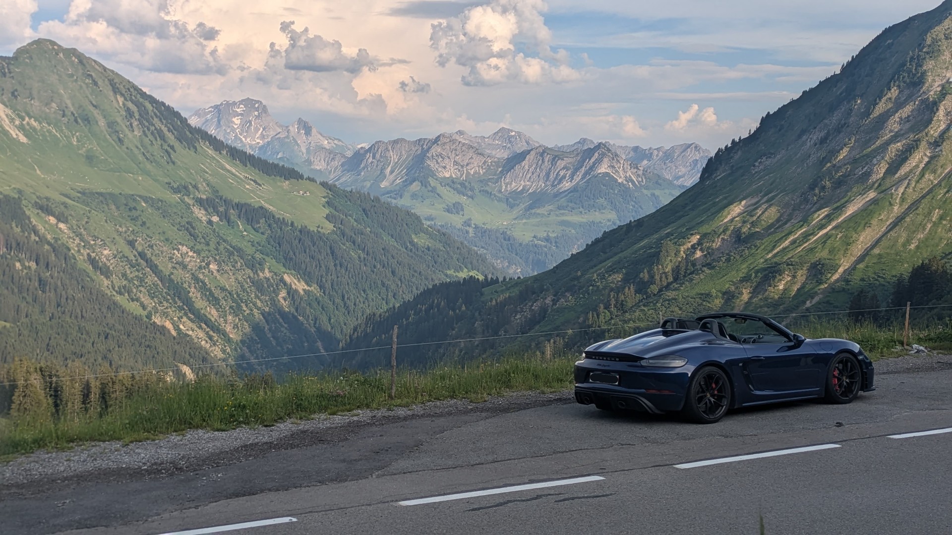PORSCHE 4.0 Spyder-image-1