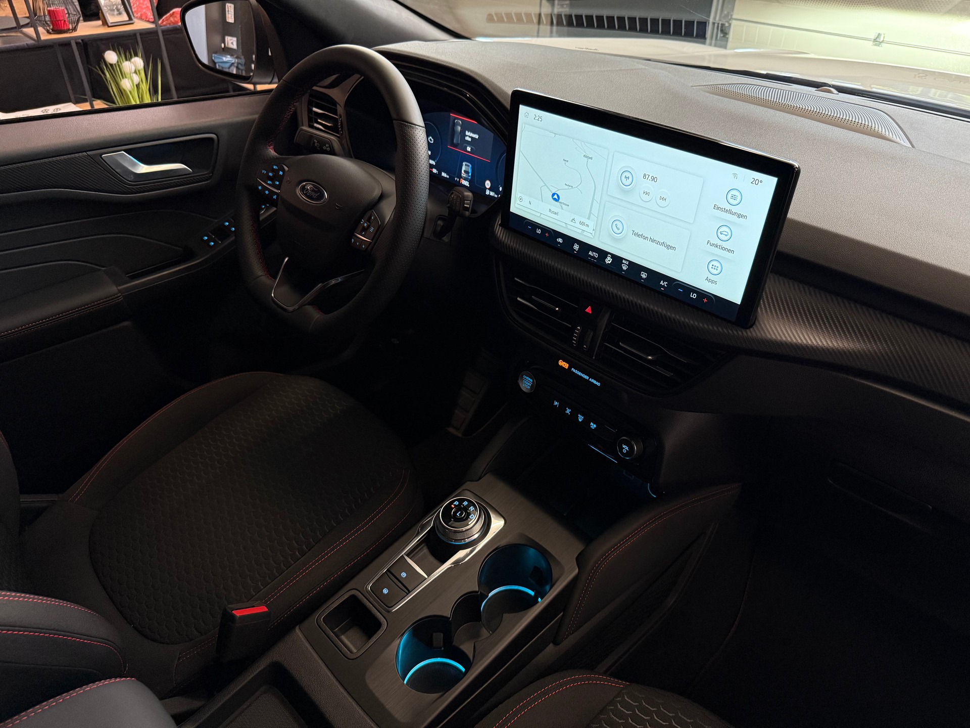 FORD Kuga 2.5 FHEV ST-Line FWD-image-13
