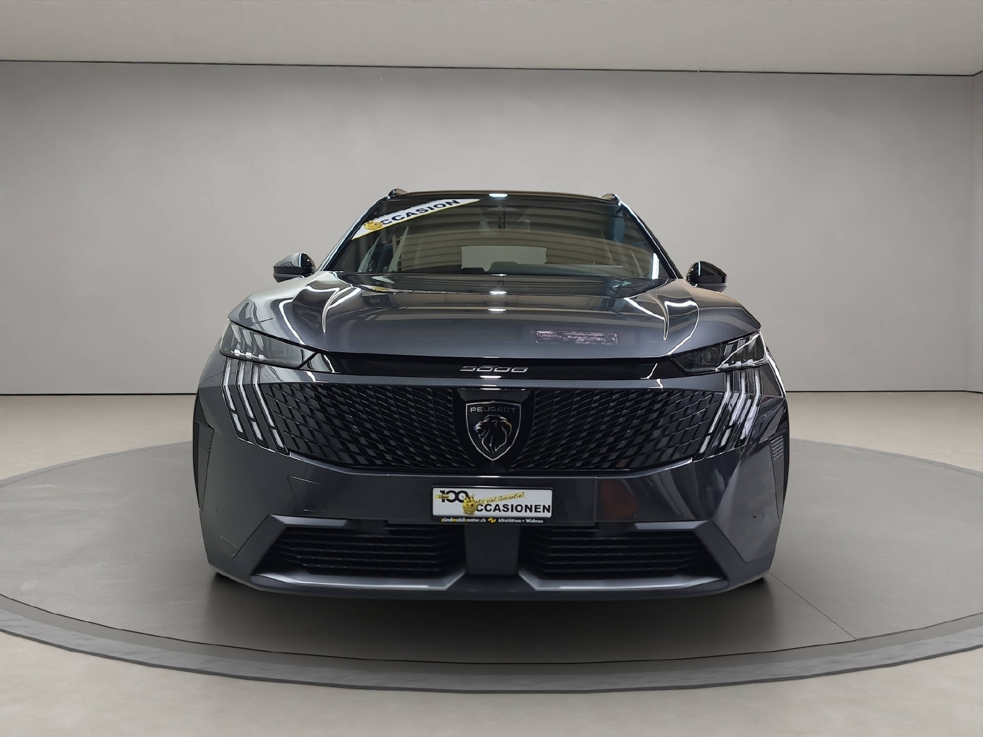 PEUGEOT 5008 1.2 Hybrid GT-image-4