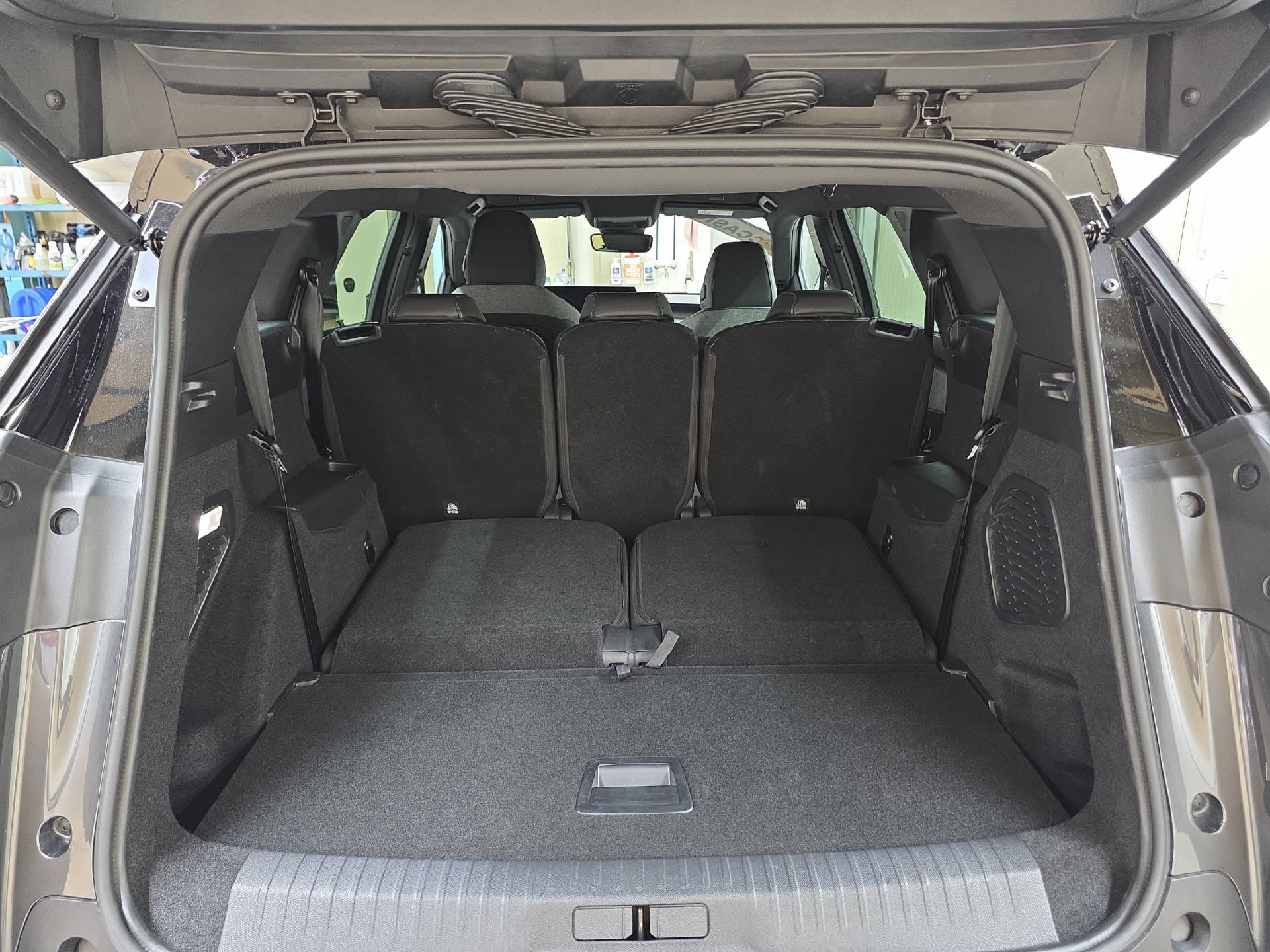 PEUGEOT 5008 1.2 Hybrid GT-image-11