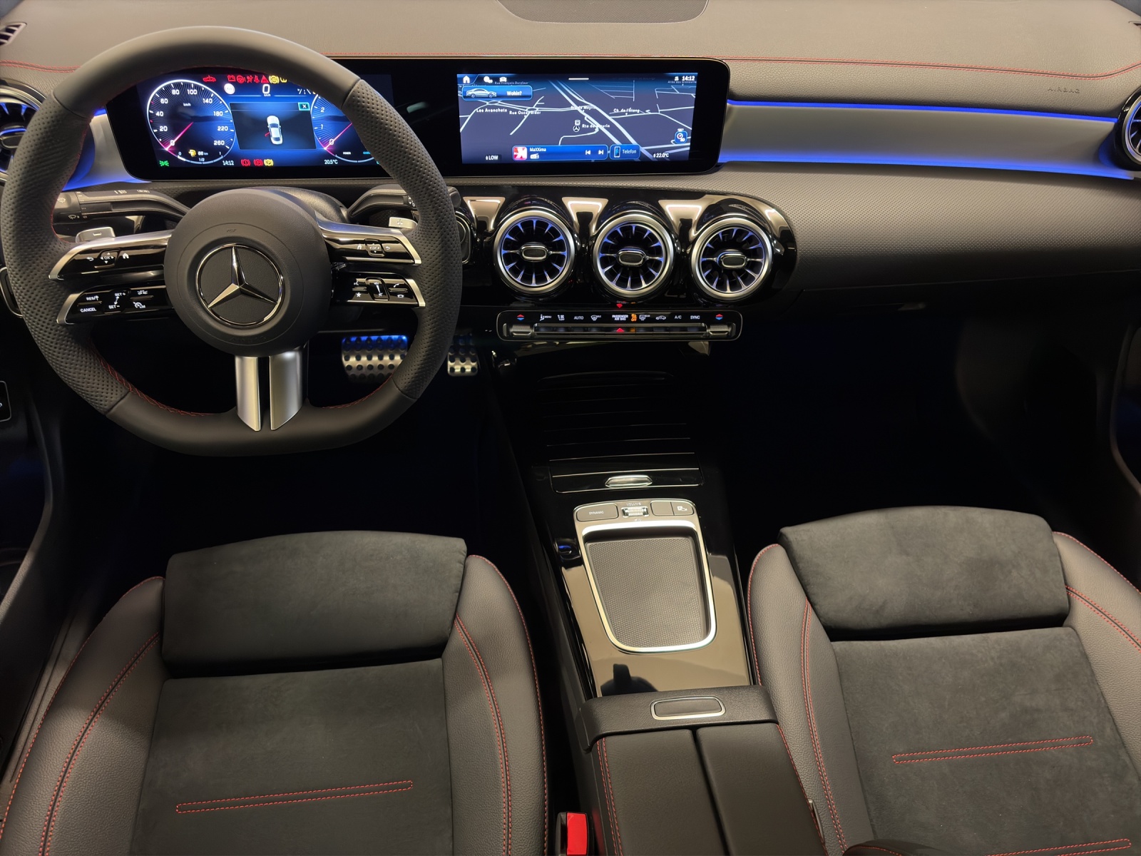 MERCEDES-BENZ CLA 220 4M Coupé-image-5