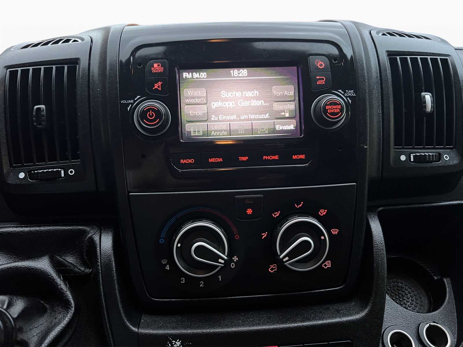 CITROEN Jumper 30 2.2 BlueHDi 120 Club L1H1-image-12