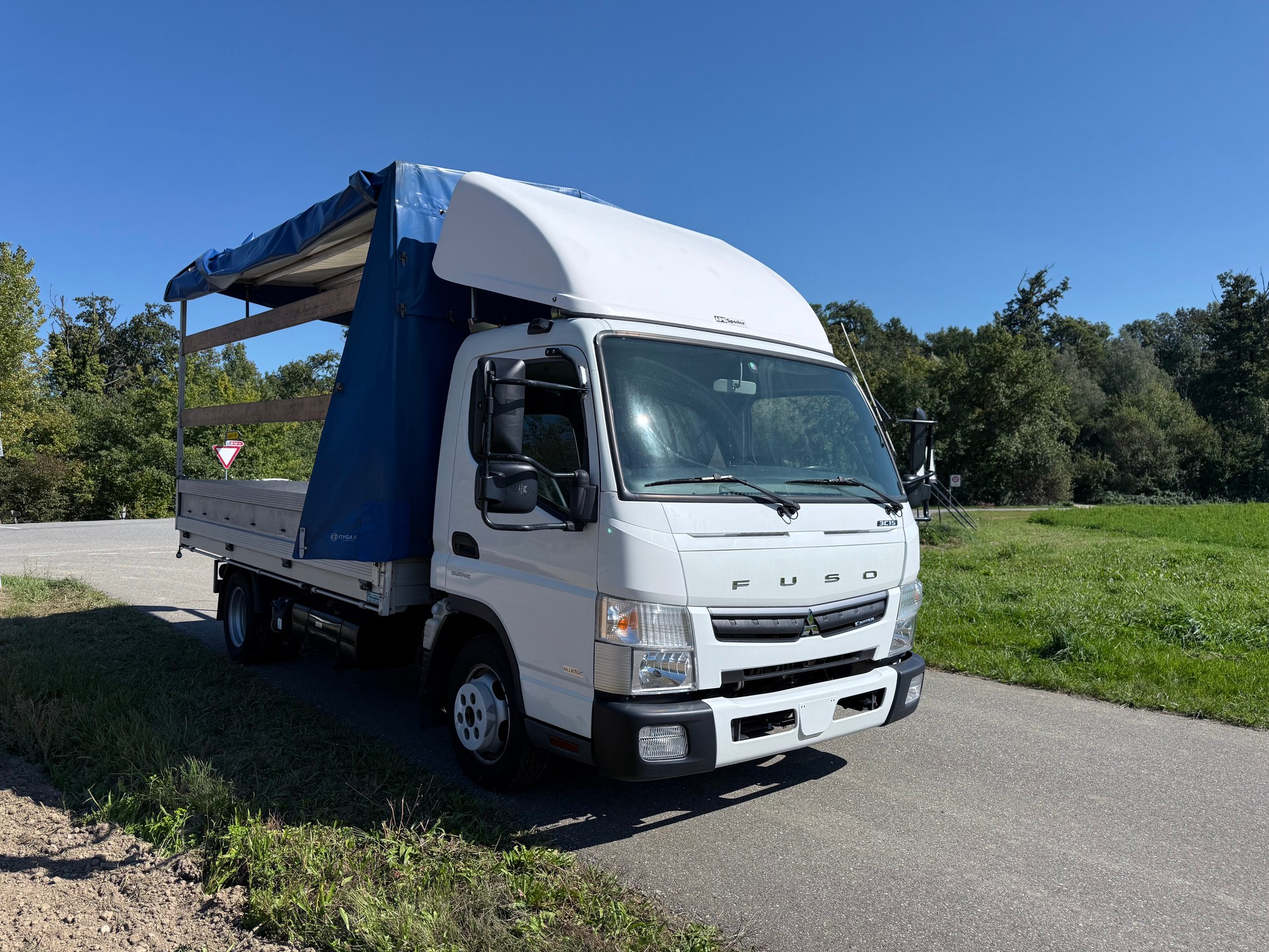 MITSUBISHI FUSO Canter 3C15 Duonic-image-2