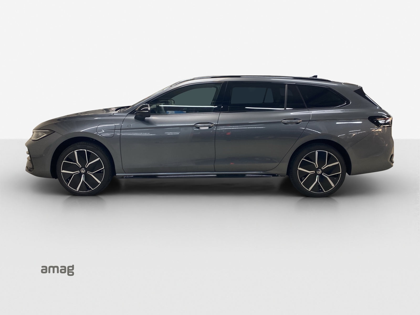 VW Passat Variant 1.5 TSI evo2 Plug-In- Hybrid R-Line DSG-image-1