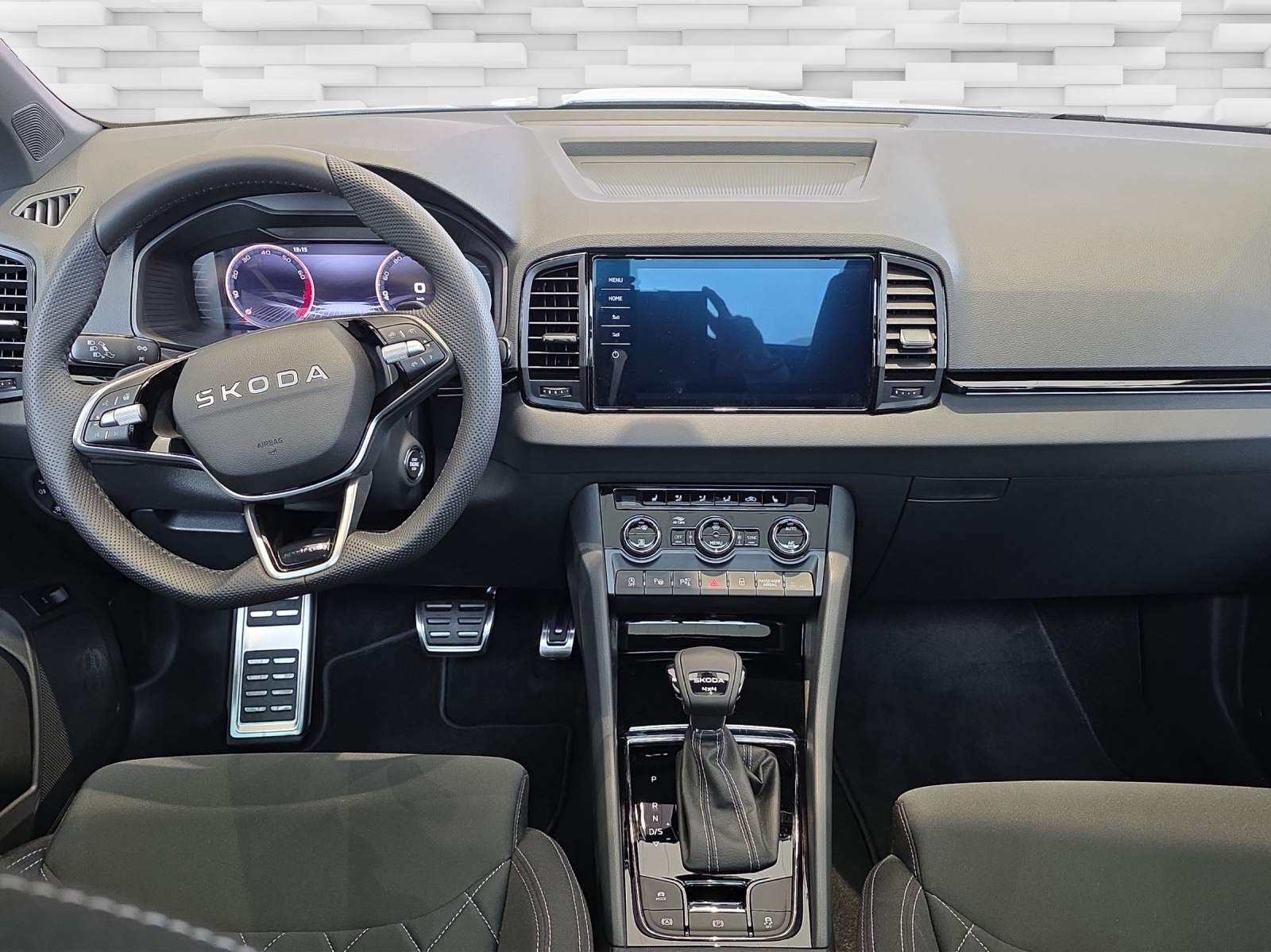 SKODA Karoq 2.0 TSI SportLine 4x4 DSG-image-5
