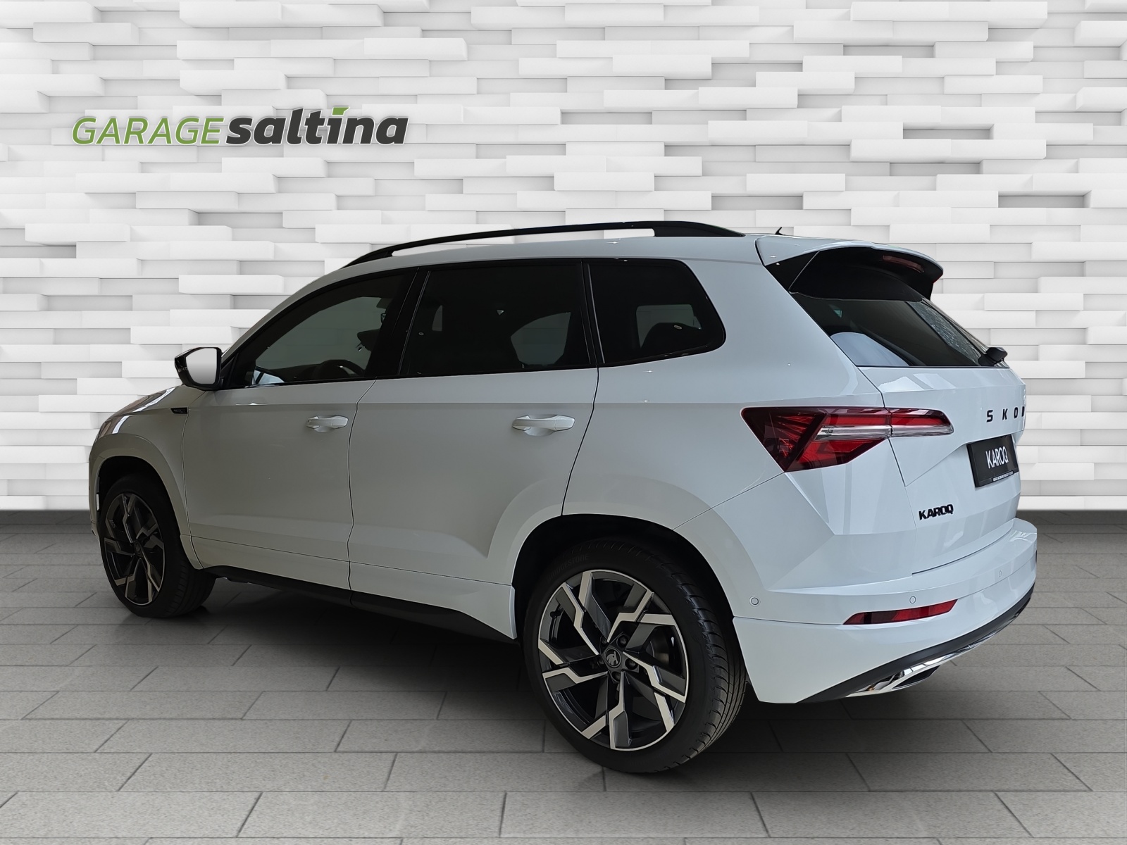 SKODA Karoq 2.0 TSI SportLine 4x4 DSG-image-1