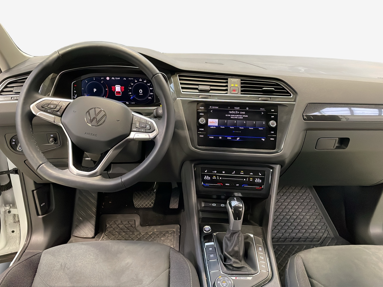 VW Tiguan 2.0 TDI SCR Elegance 4Motion DSG-image-8
