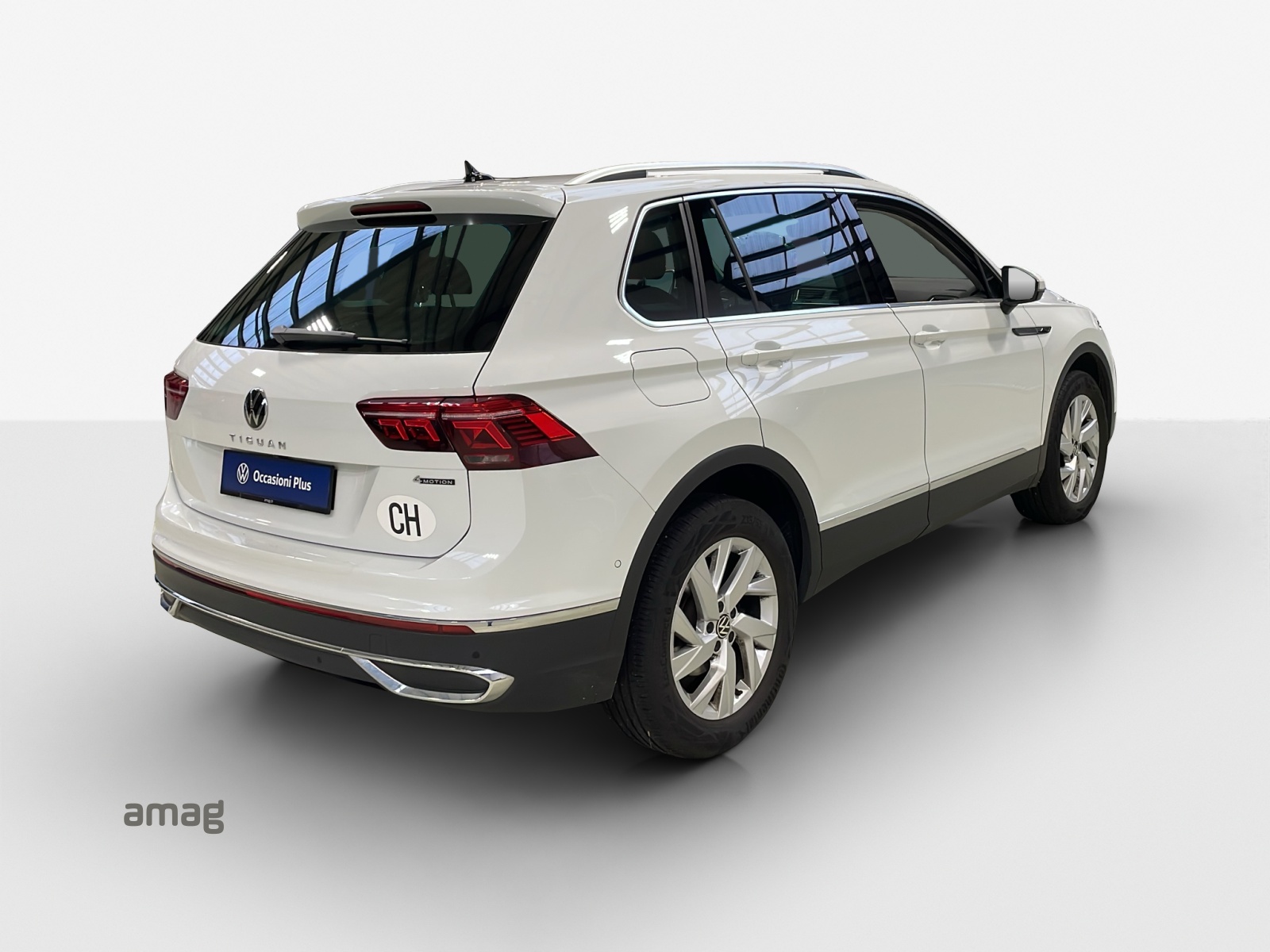VW Tiguan 2.0 TDI SCR Elegance 4Motion DSG-image-4