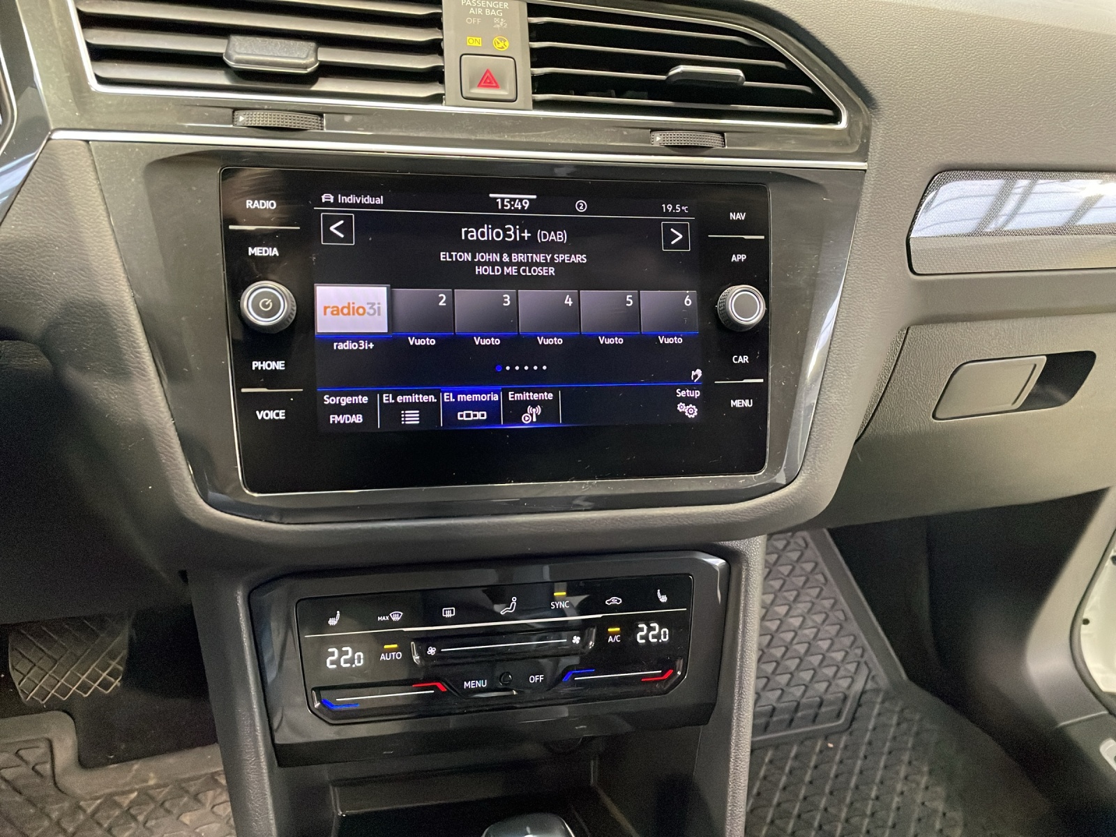 VW Tiguan 2.0 TDI SCR Elegance 4Motion DSG-image-10