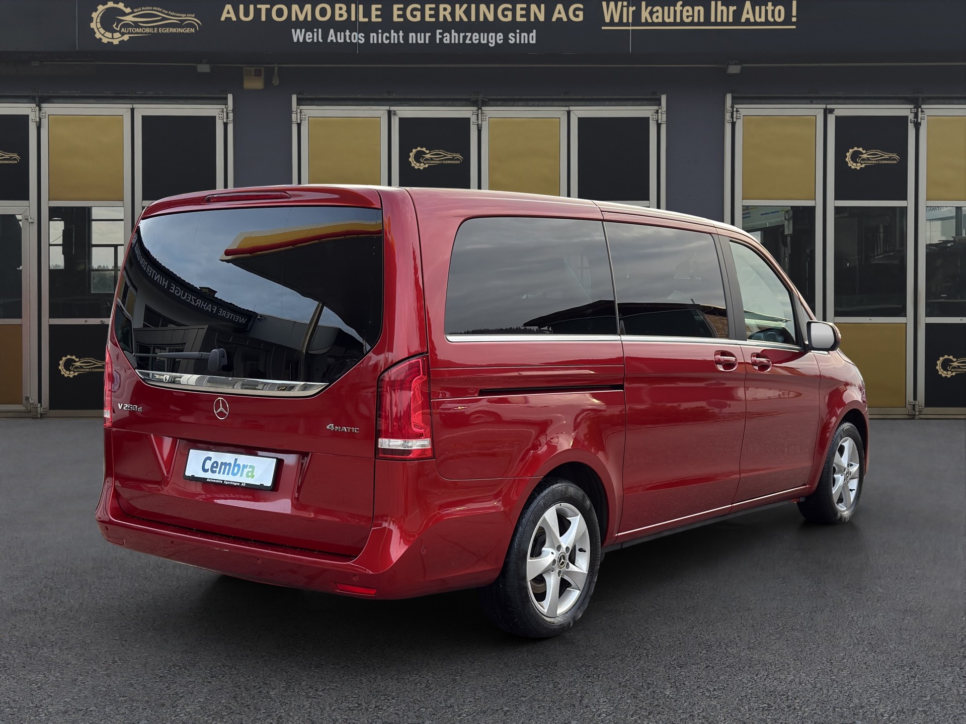 MERCEDES-BENZ V 250 d Avantgarde lang 4matic Van-image-4