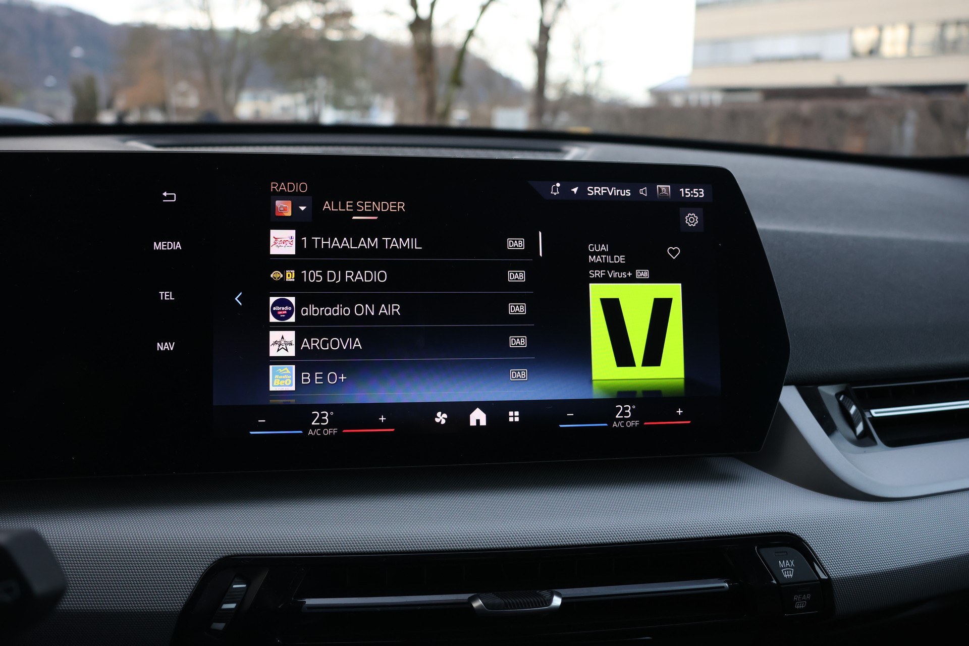 BMW X1 sDrive 20i 48V-image-27