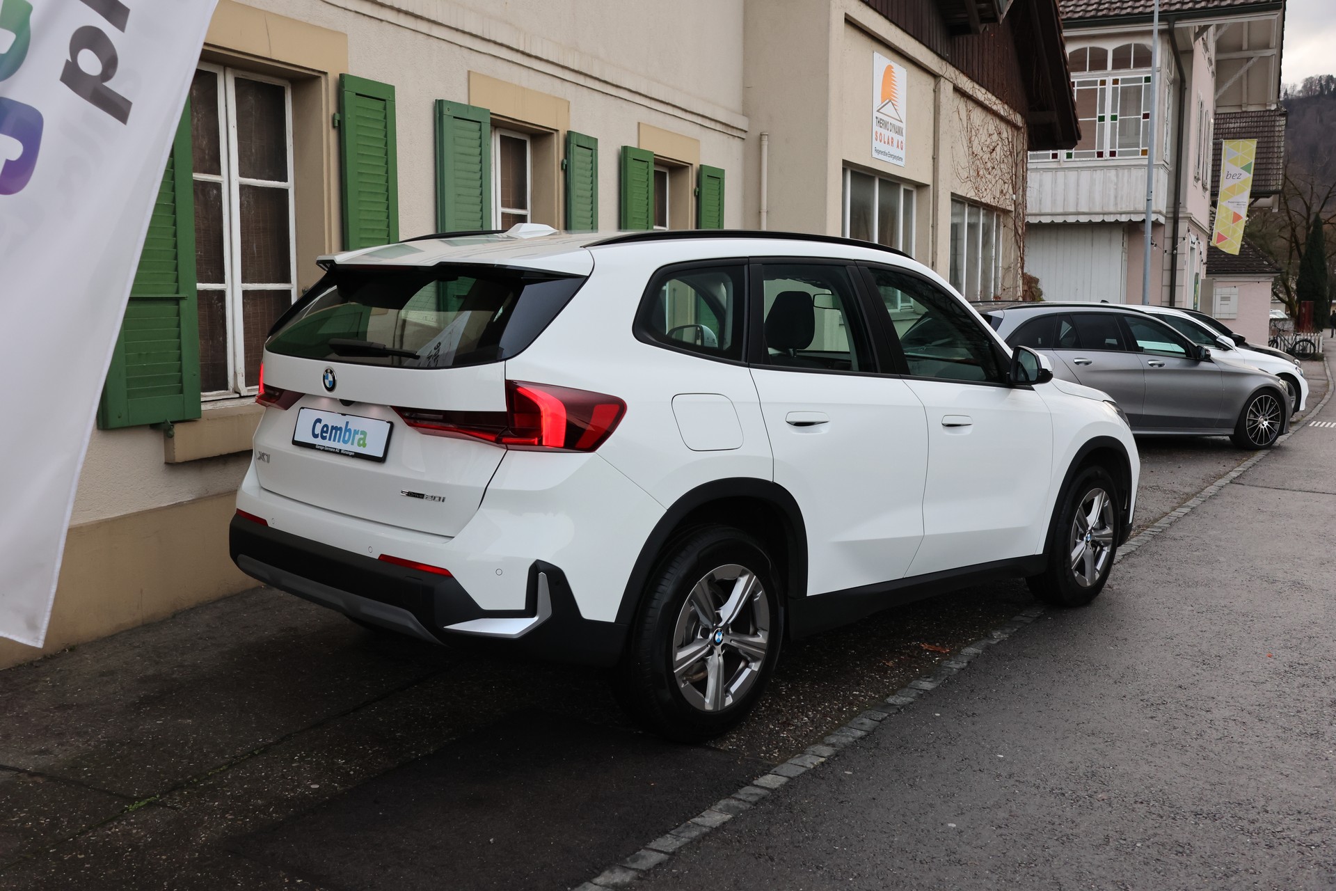 BMW X1 sDrive 20i 48V-image-5
