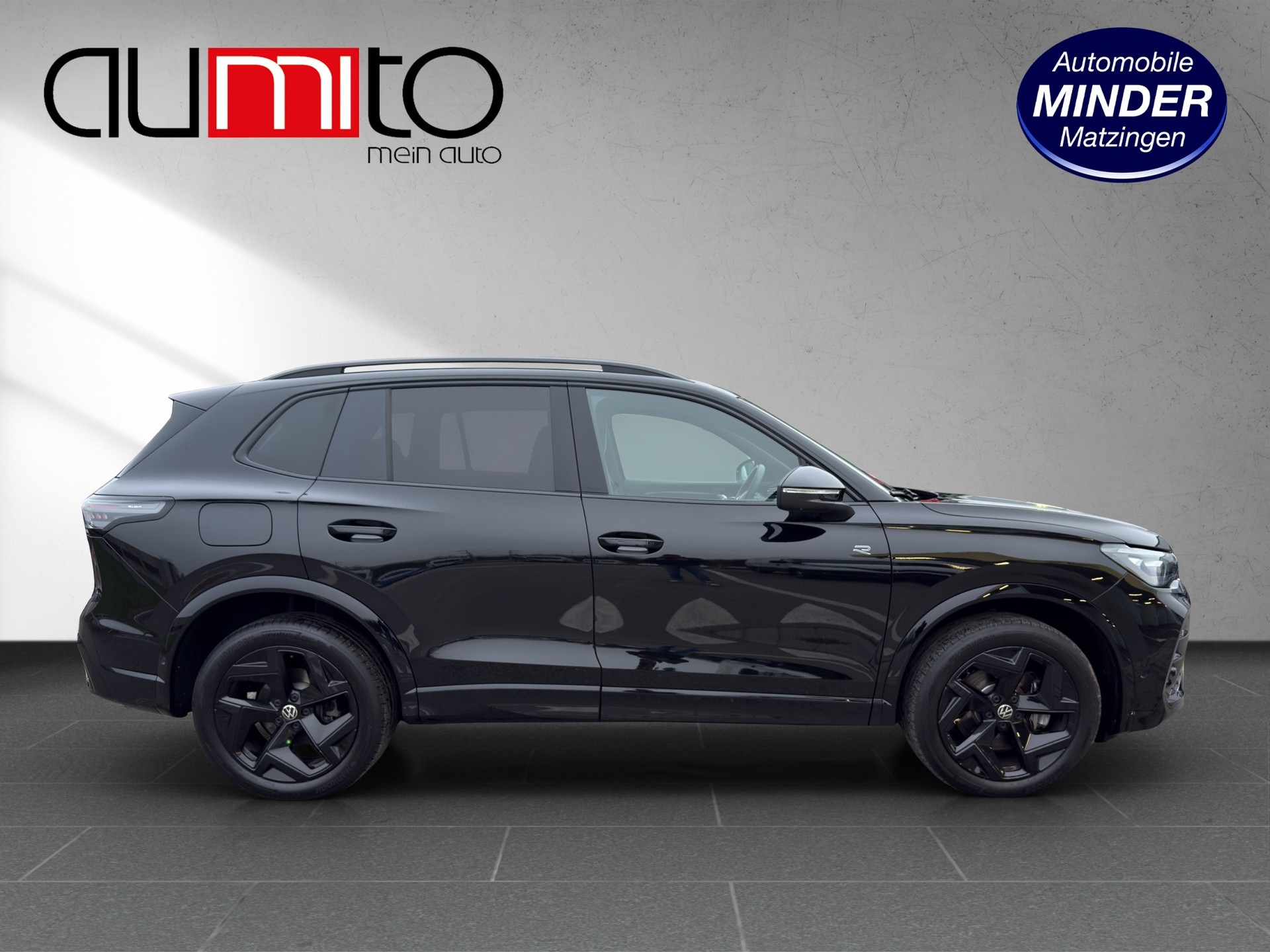 VW Tiguan 2.0 TDI SCR R-Line 4Motion DSG-image-1