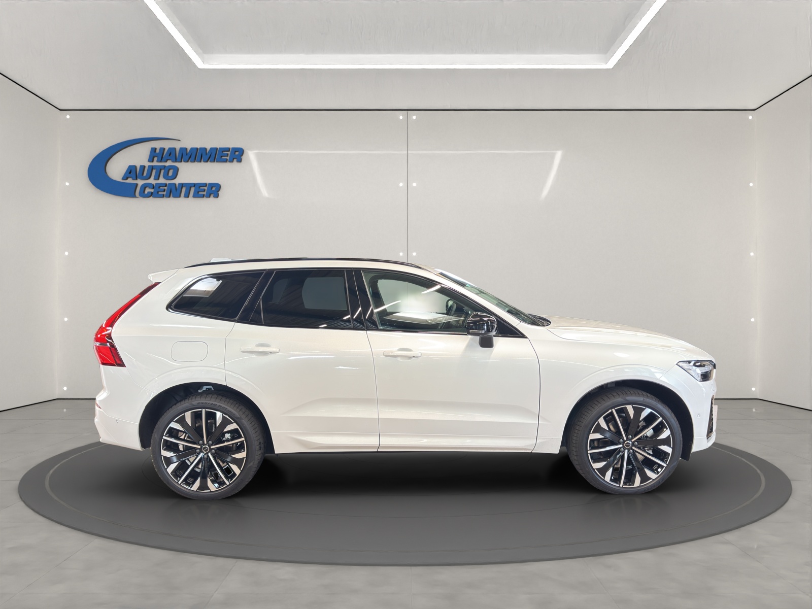 VOLVO XC60 2.0 T6 TE Ultra Dark eAWD-image-5