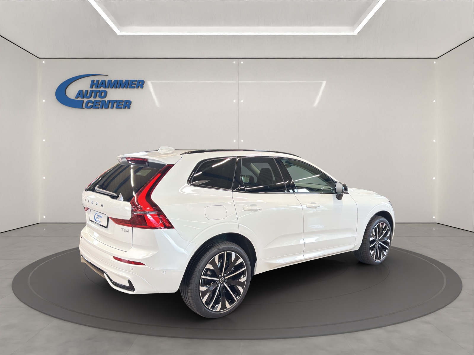 VOLVO XC60 2.0 T6 TE Ultra Dark eAWD-image-4