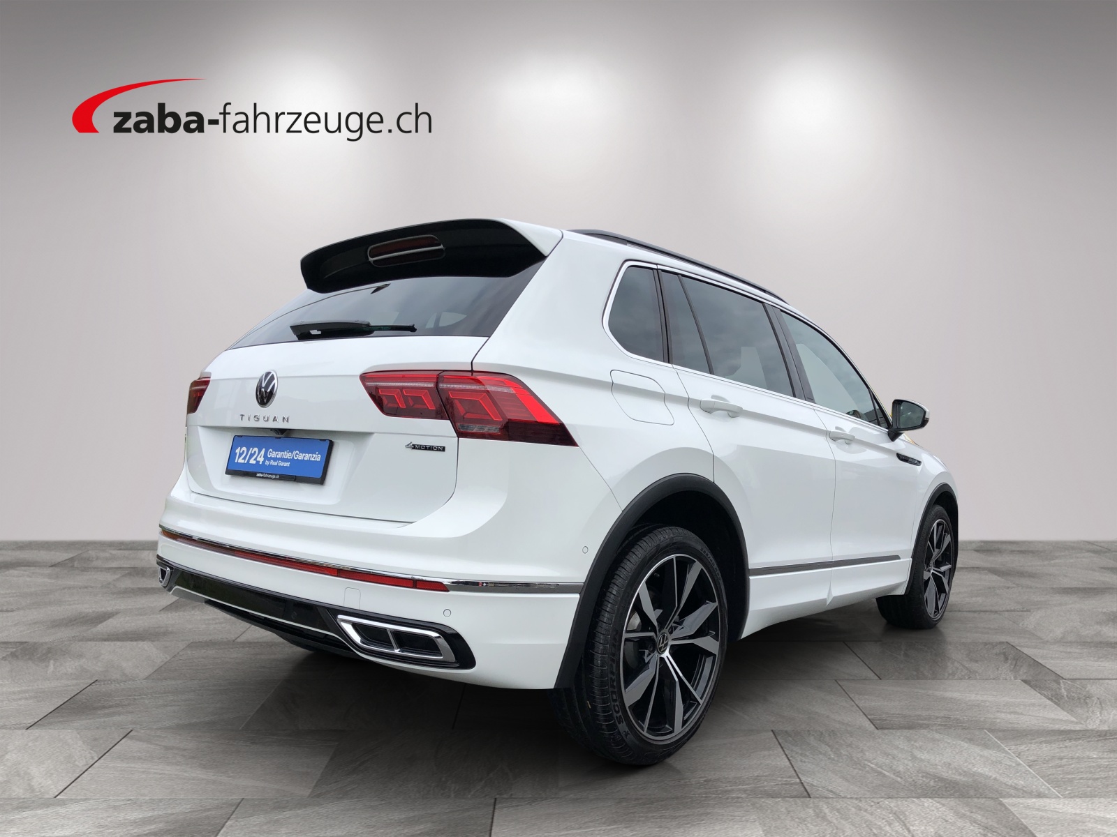 VW Tiguan 2.0TSI R-Line 4Motion DSG-image-4