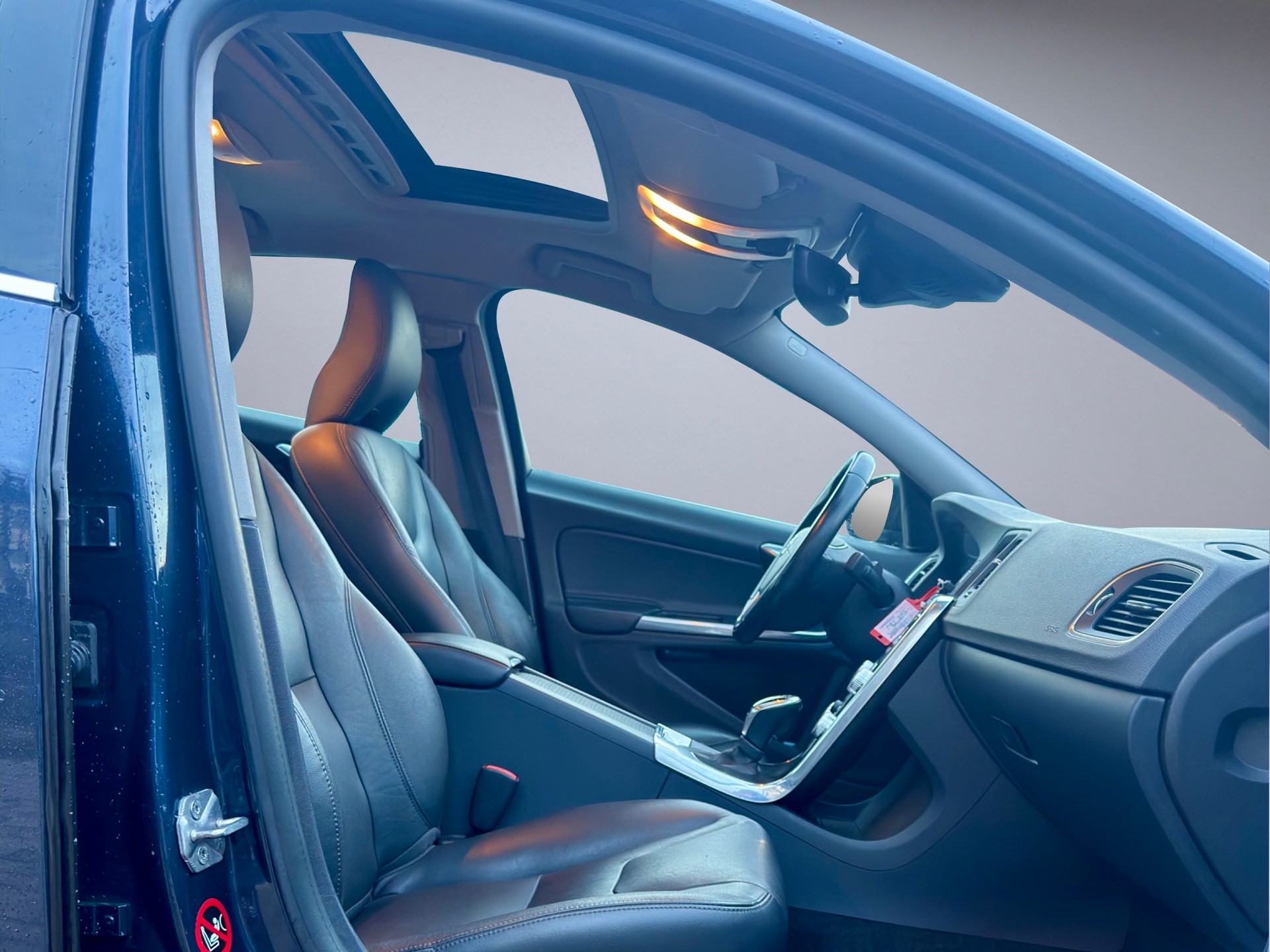 VOLVO S60 D4 Kinetic Fleet A Geartronic-image-9