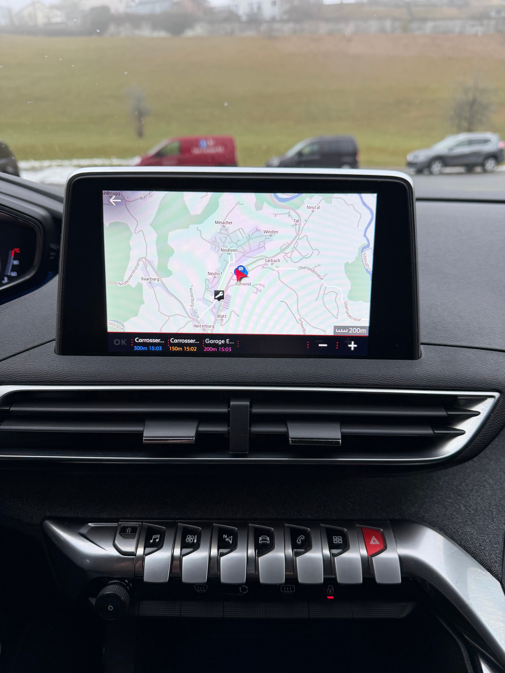 PEUGEOT 5008 2.0 BlueHDi GT Line-image-12
