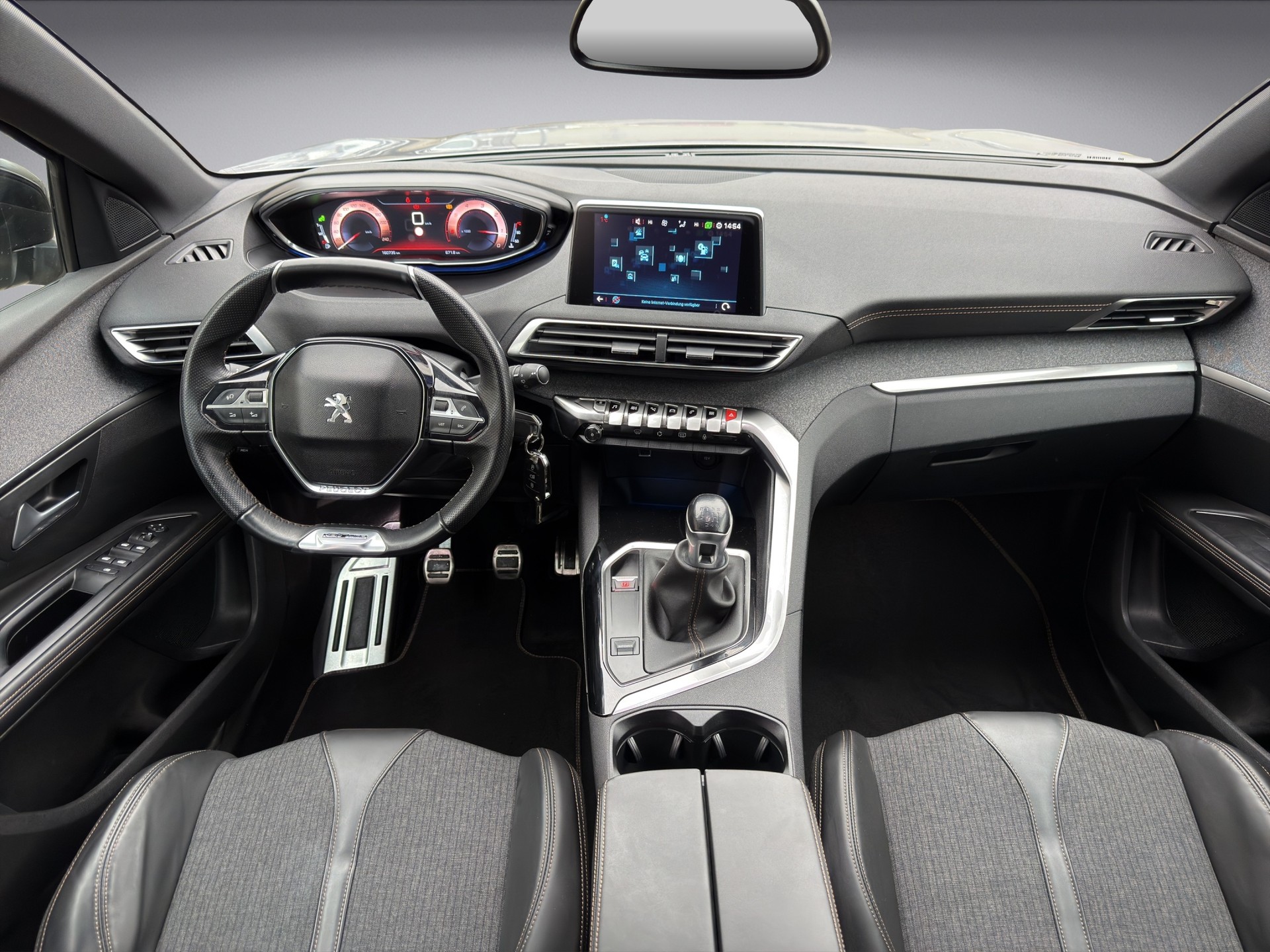PEUGEOT 5008 2.0 BlueHDi GT Line-image-10