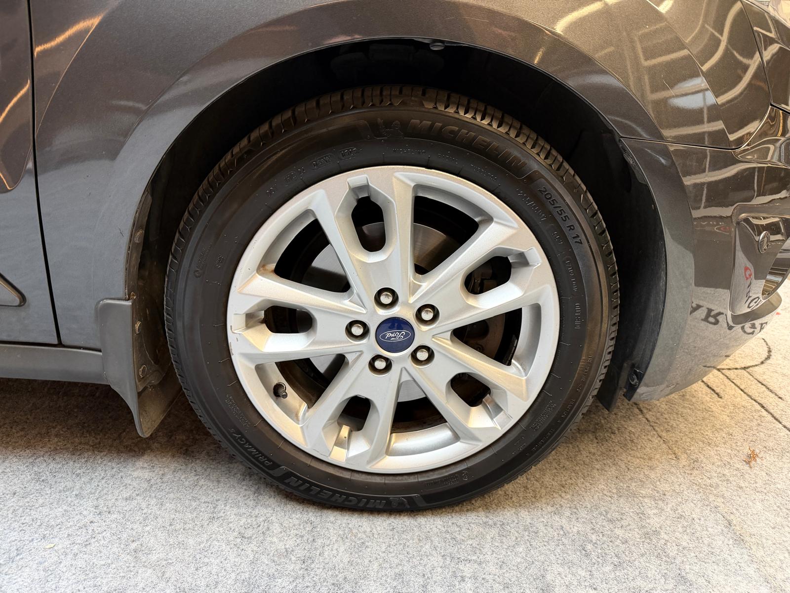 FORD Tourneo Connect 1.6 TDCi Titanium-image-9