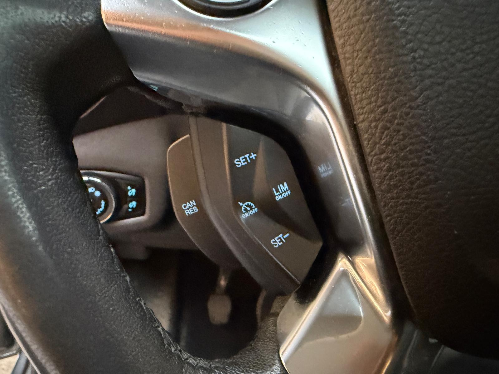 FORD Tourneo Connect 1.6 TDCi Titanium-image-21