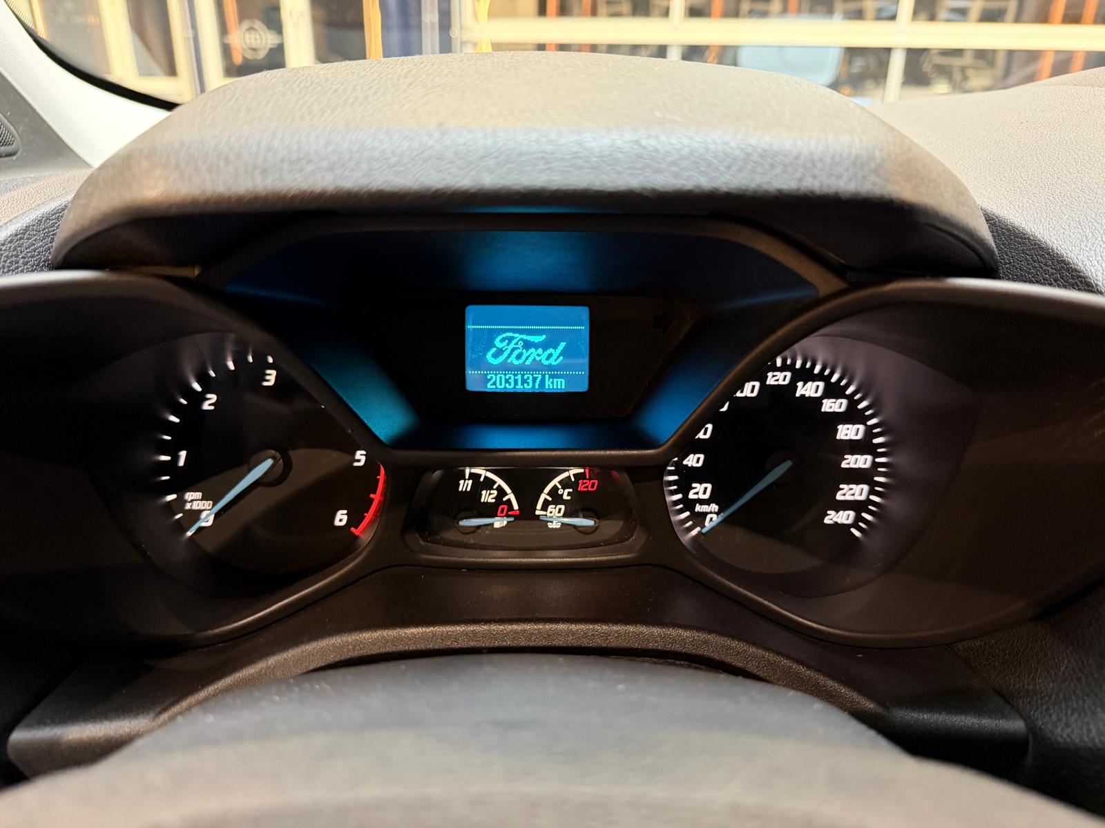 FORD Tourneo Connect 1.6 TDCi Titanium-image-19
