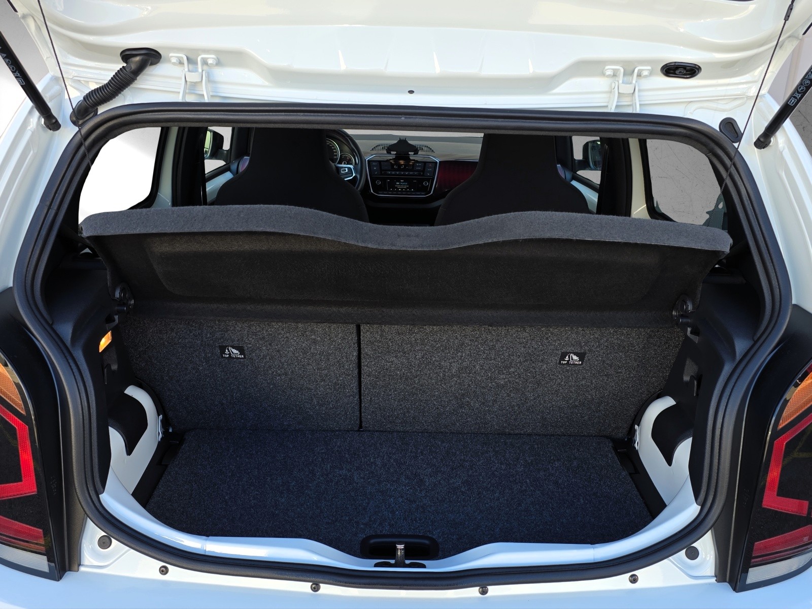 VW Up 1.0 TSI GTI-image-14
