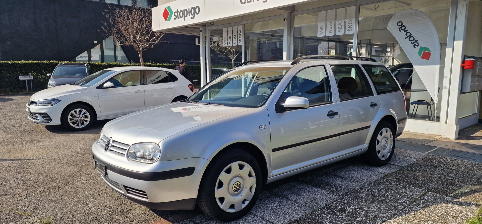 VW Golf Variant 2.0 Comfortline 4Motion-image-0