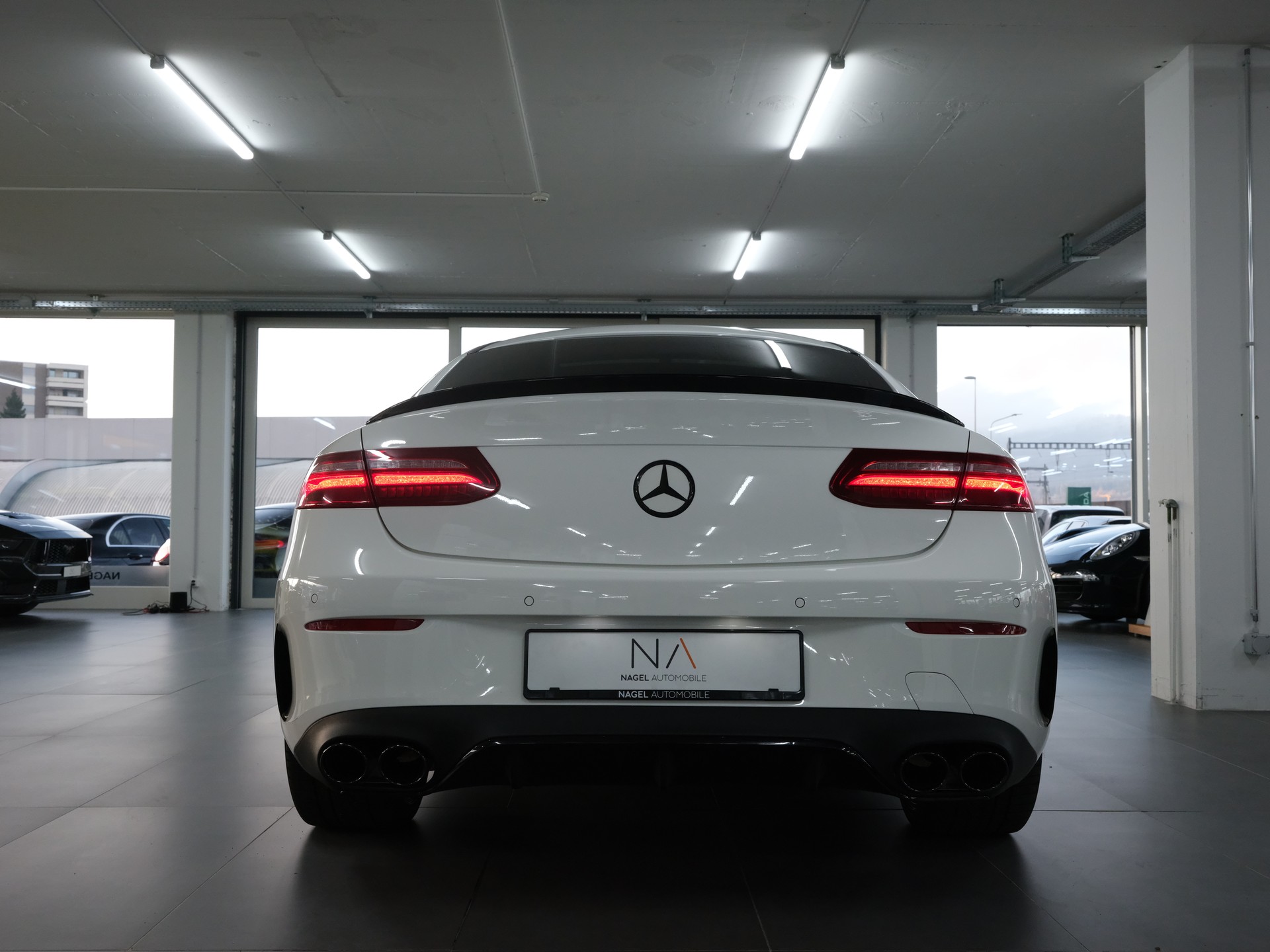 MERCEDES-BENZ E 400 Coupé AMG Line 4 Matic 9G-Tronic-image-3
