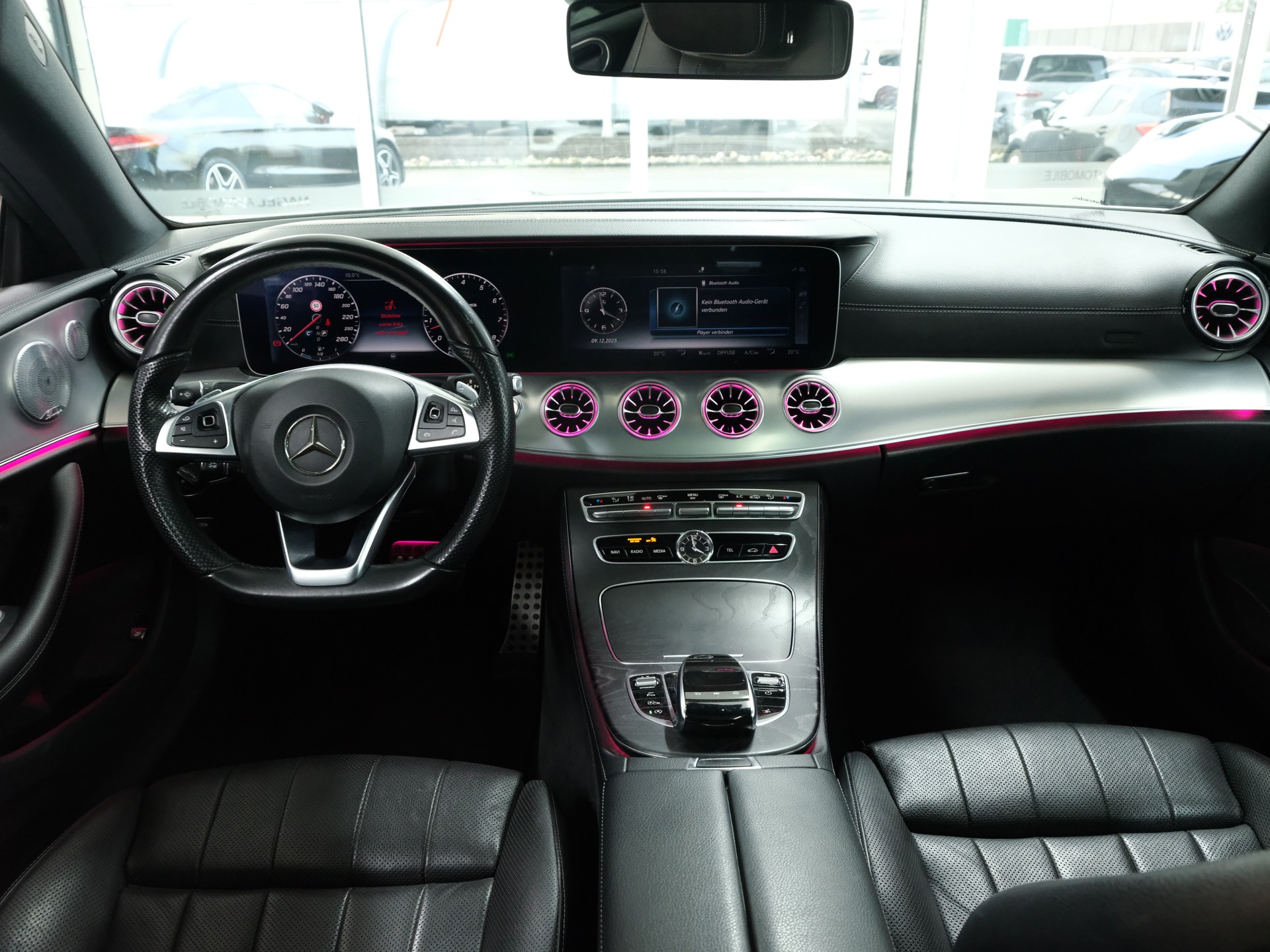 MERCEDES-BENZ E 400 Coupé AMG Line 4 Matic 9G-Tronic-image-17