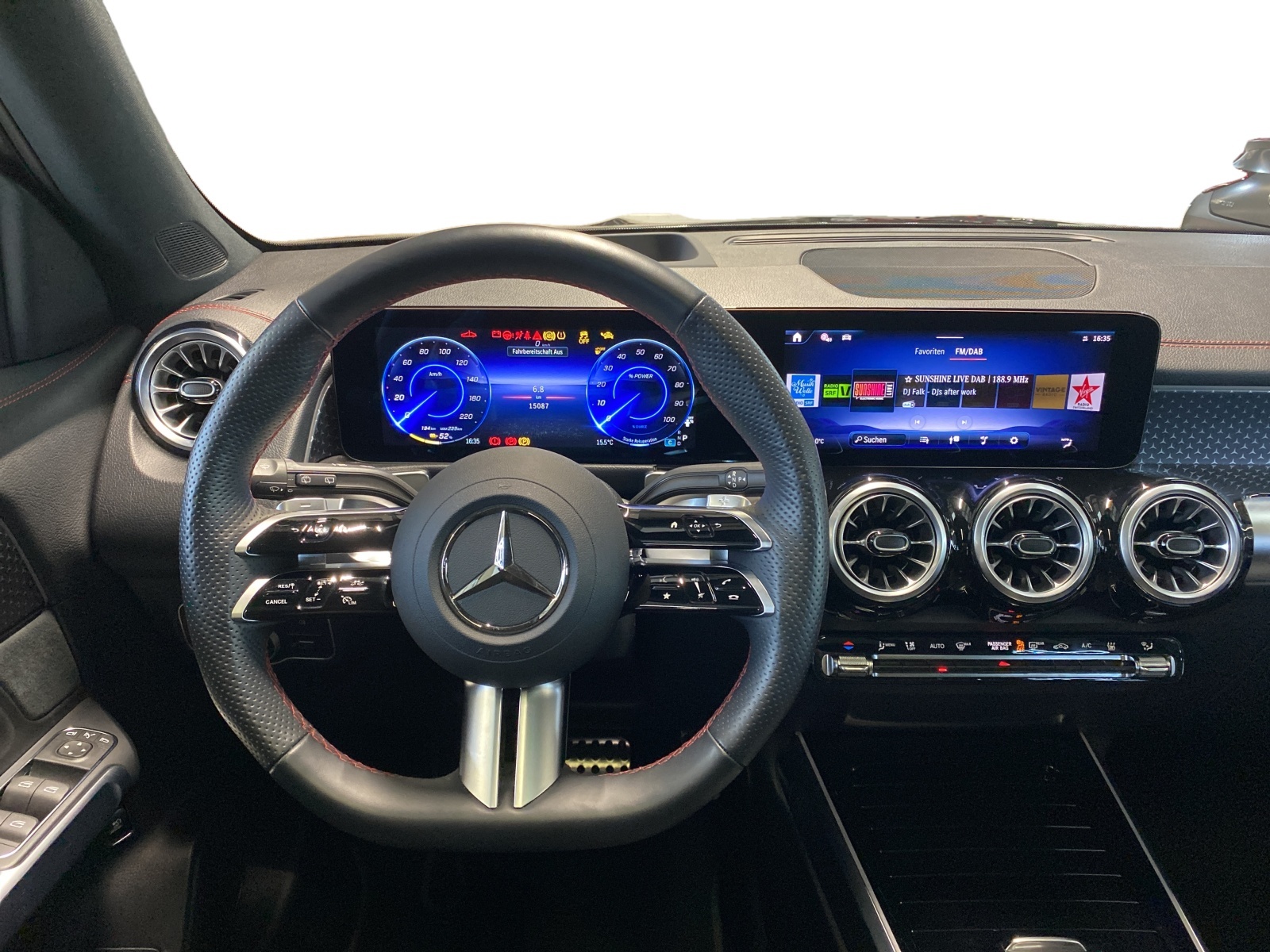 MERCEDES-BENZ EQB 350 Excellence AMG Line 4MATIC-image-12