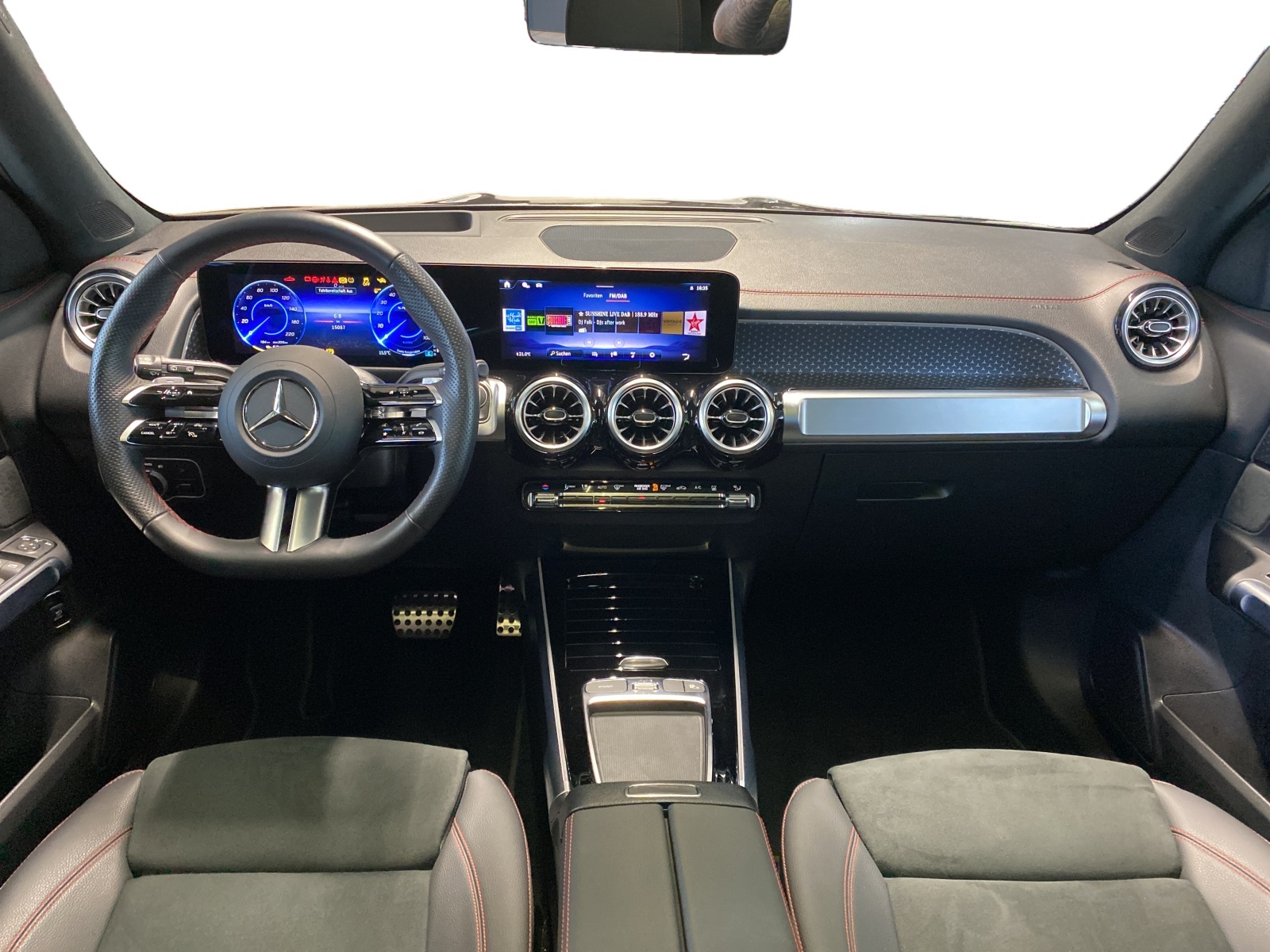 MERCEDES-BENZ EQB 350 Excellence AMG Line 4MATIC-image-8
