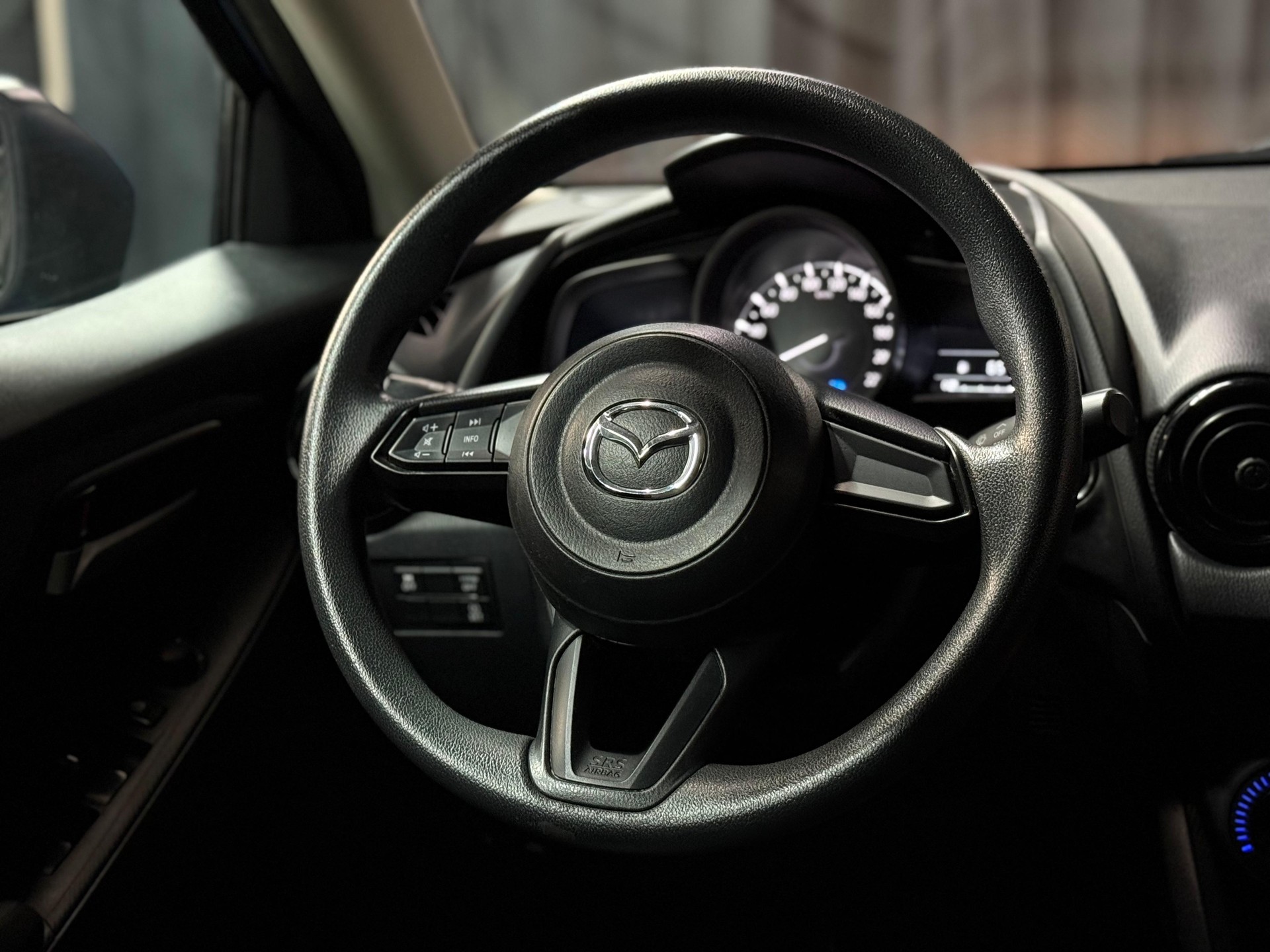MAZDA 2 SKYACTIV-G 75 Challenge-image-11