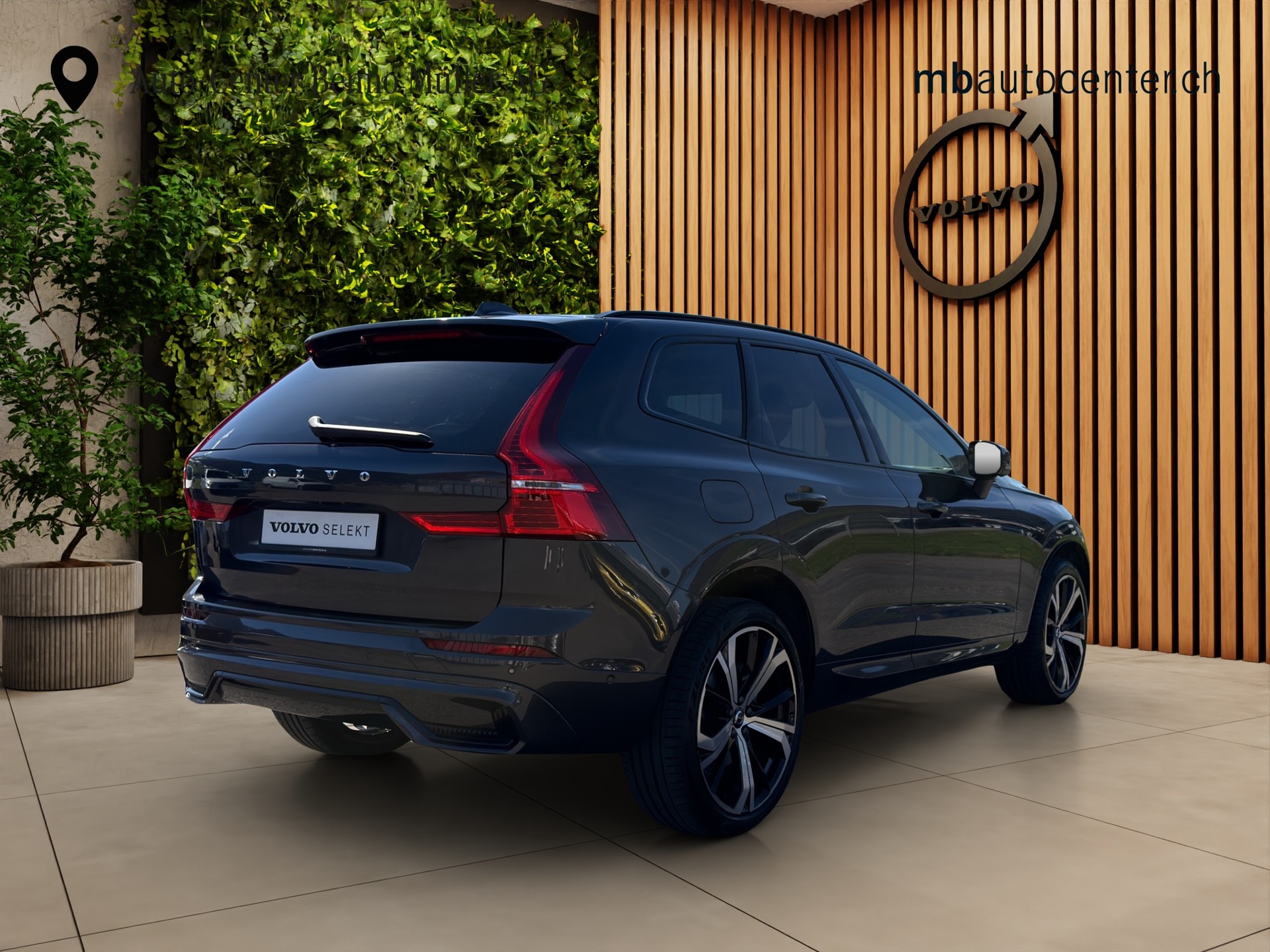 VOLVO XC60 2.0 T6 TE Ultimate Dark eAWD-image-4