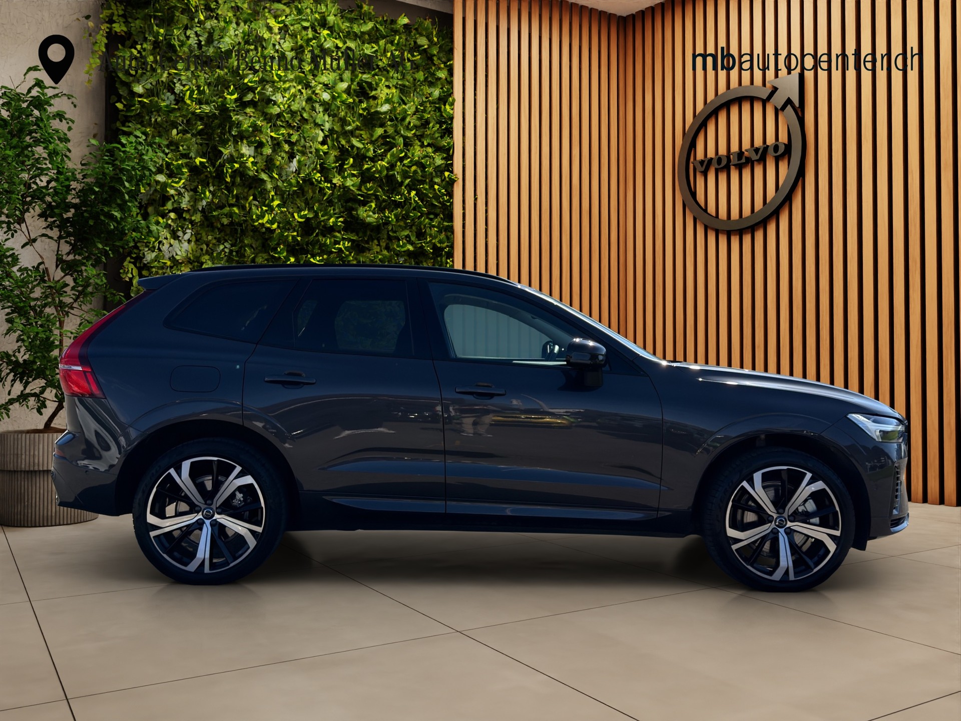 VOLVO XC60 2.0 T6 TE Ultimate Dark eAWD-image-5