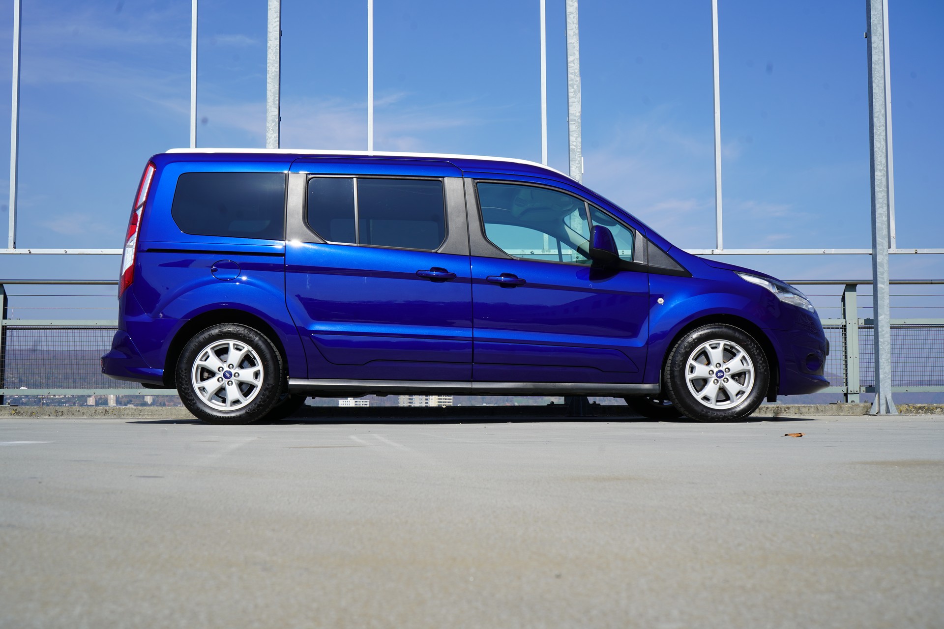 FORD GRAND TOURNEO CONNECT 1.5 TDCi TITANIUM POWERSHIFT l 120 PS-image-2