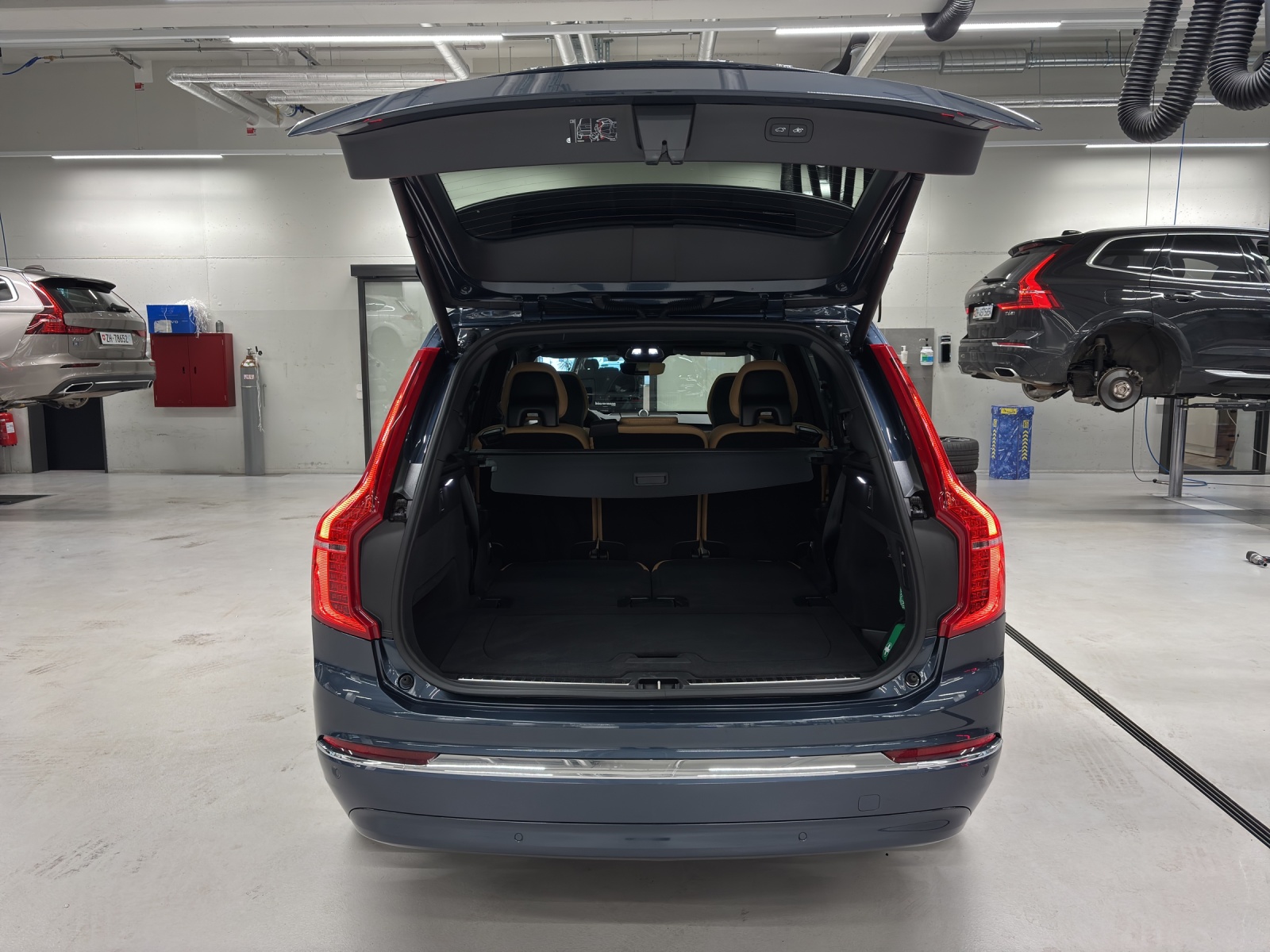 VOLVO XC90 2.0 T8 TE eAWD XCLUSIVE Bright 7Pl-image-11