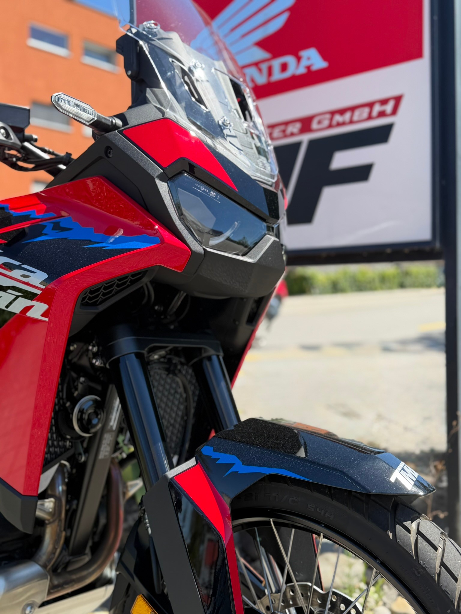 HONDA CRF 1100 Africa Twin-showroom-element-3