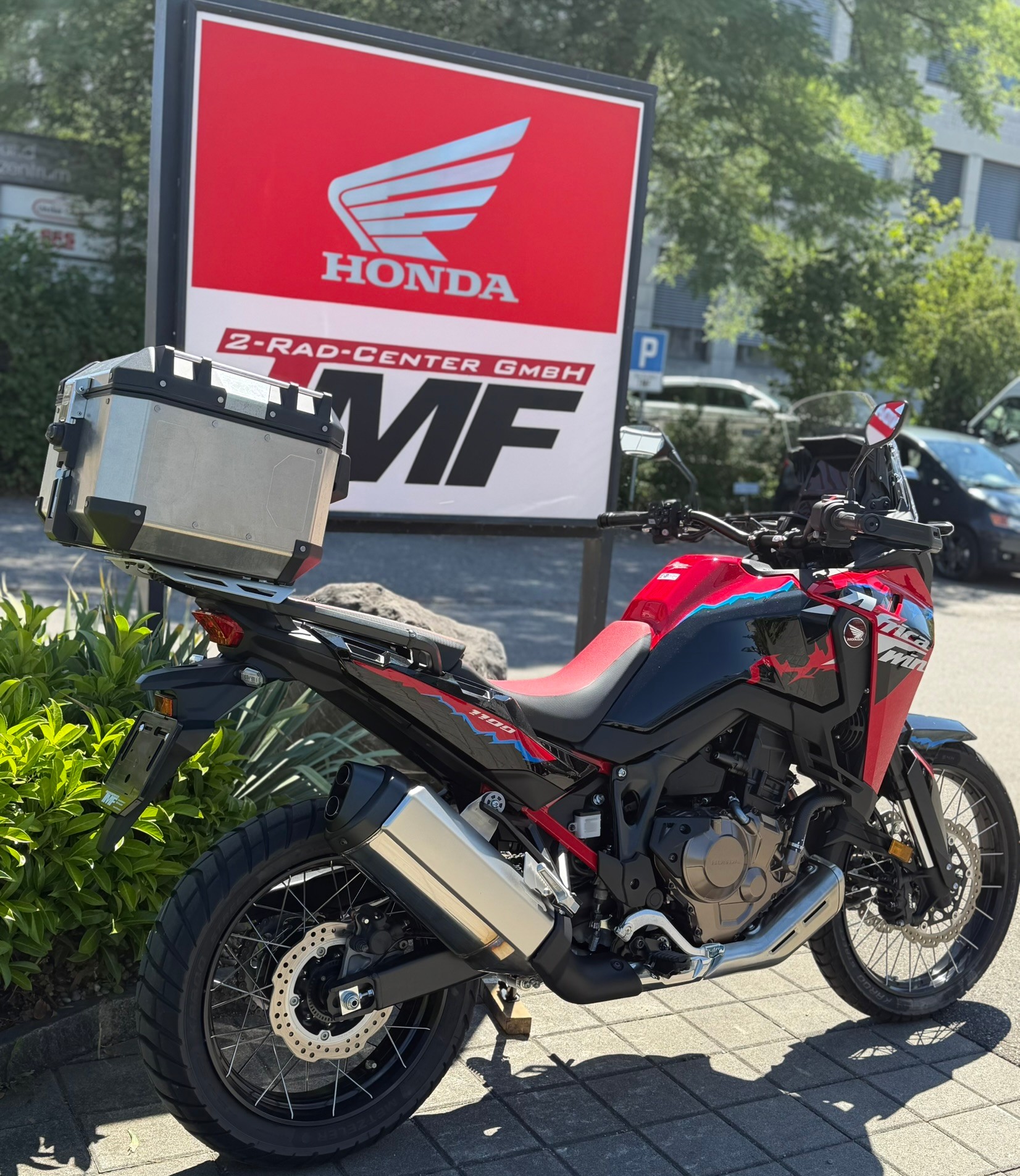 HONDA CRF 1100 Africa Twin-showroom-element-2