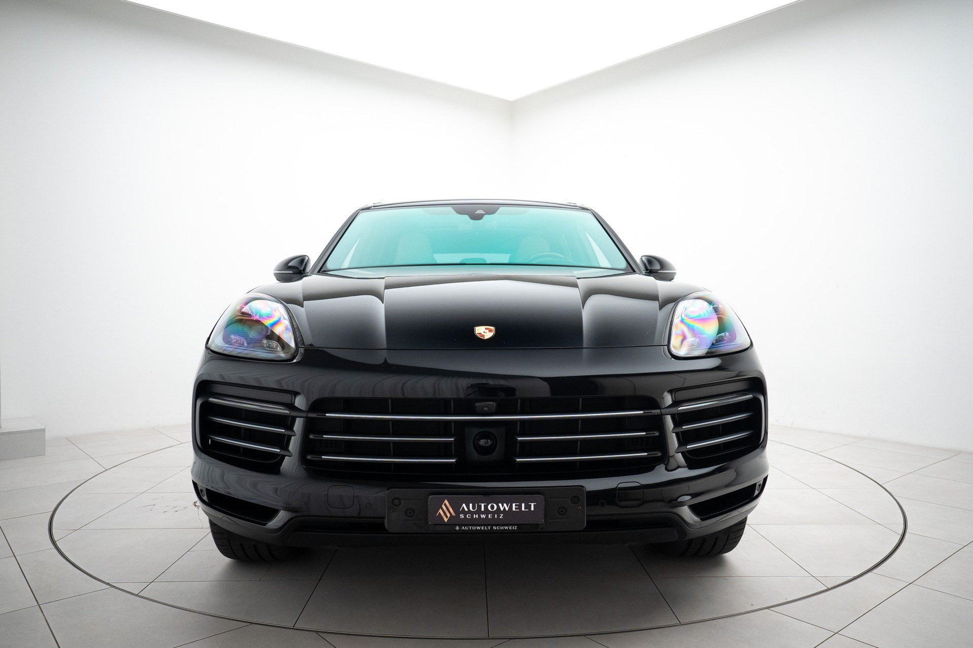 PORSCHE Cayenne-image-4