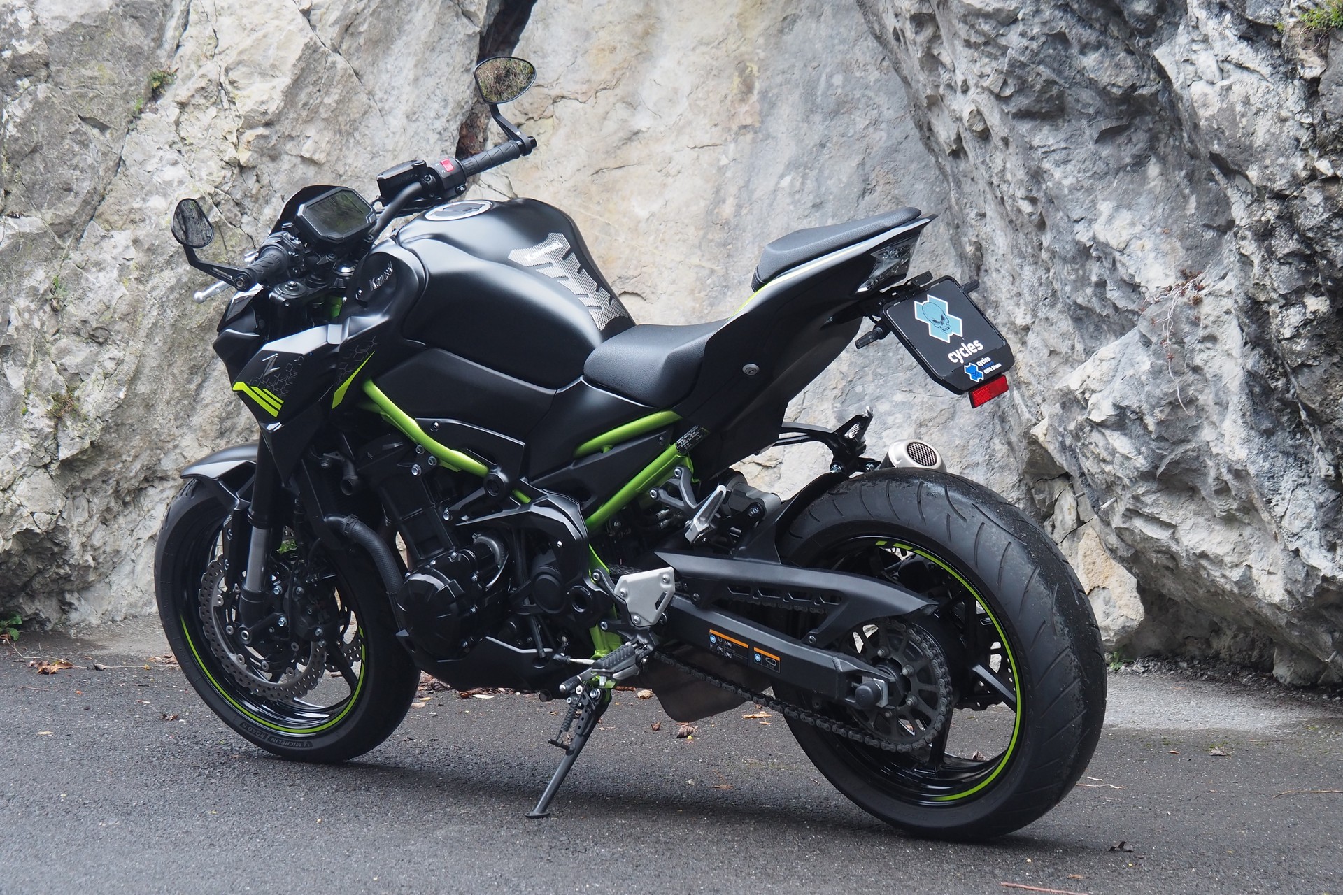 KAWASAKI Z 900-image-5
